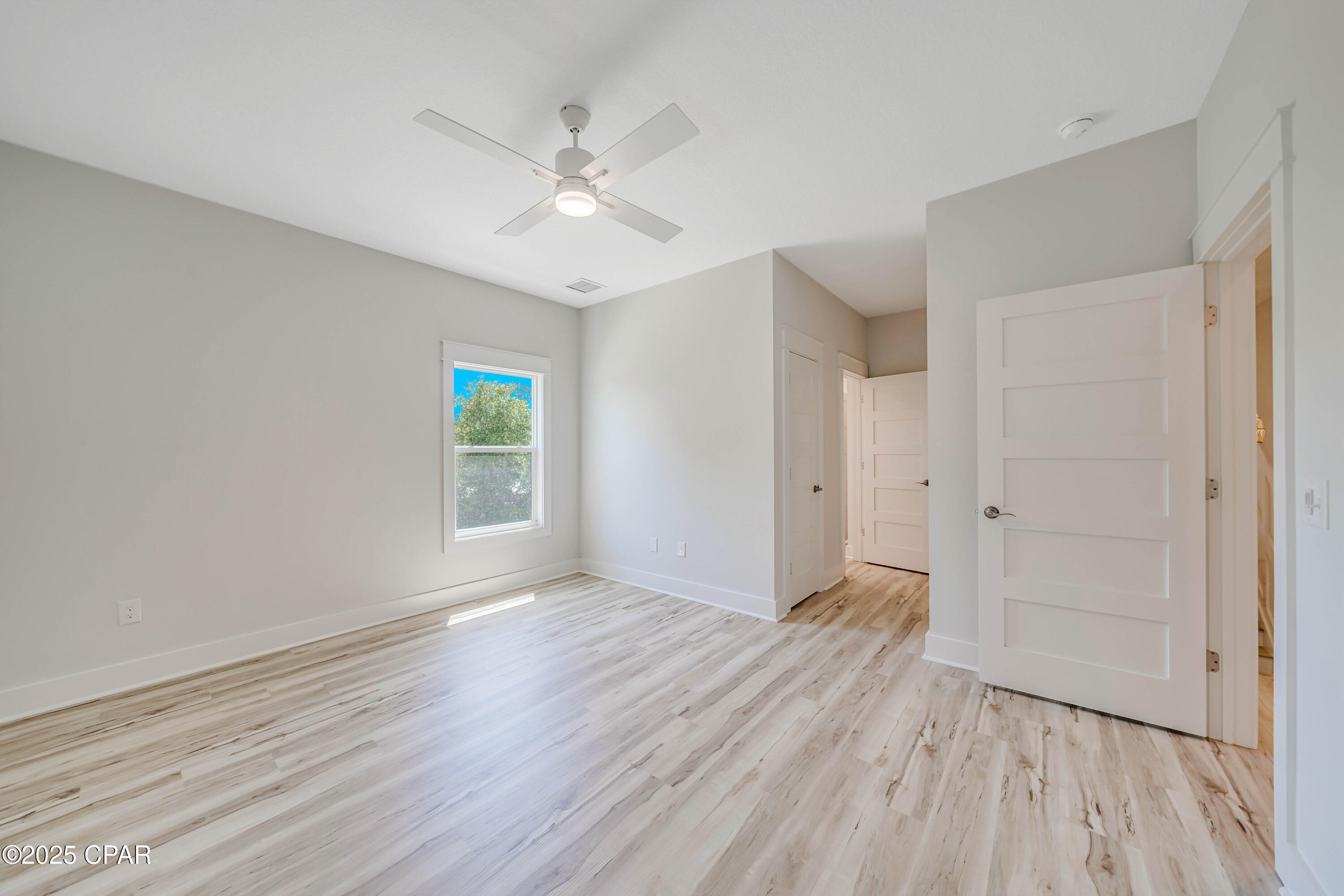 Image 32 For 309 Paridiso Place B