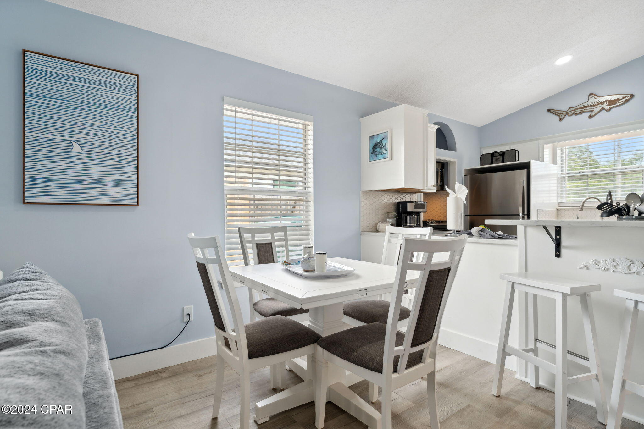 Image 12 For 5817 Pinetree Avenue