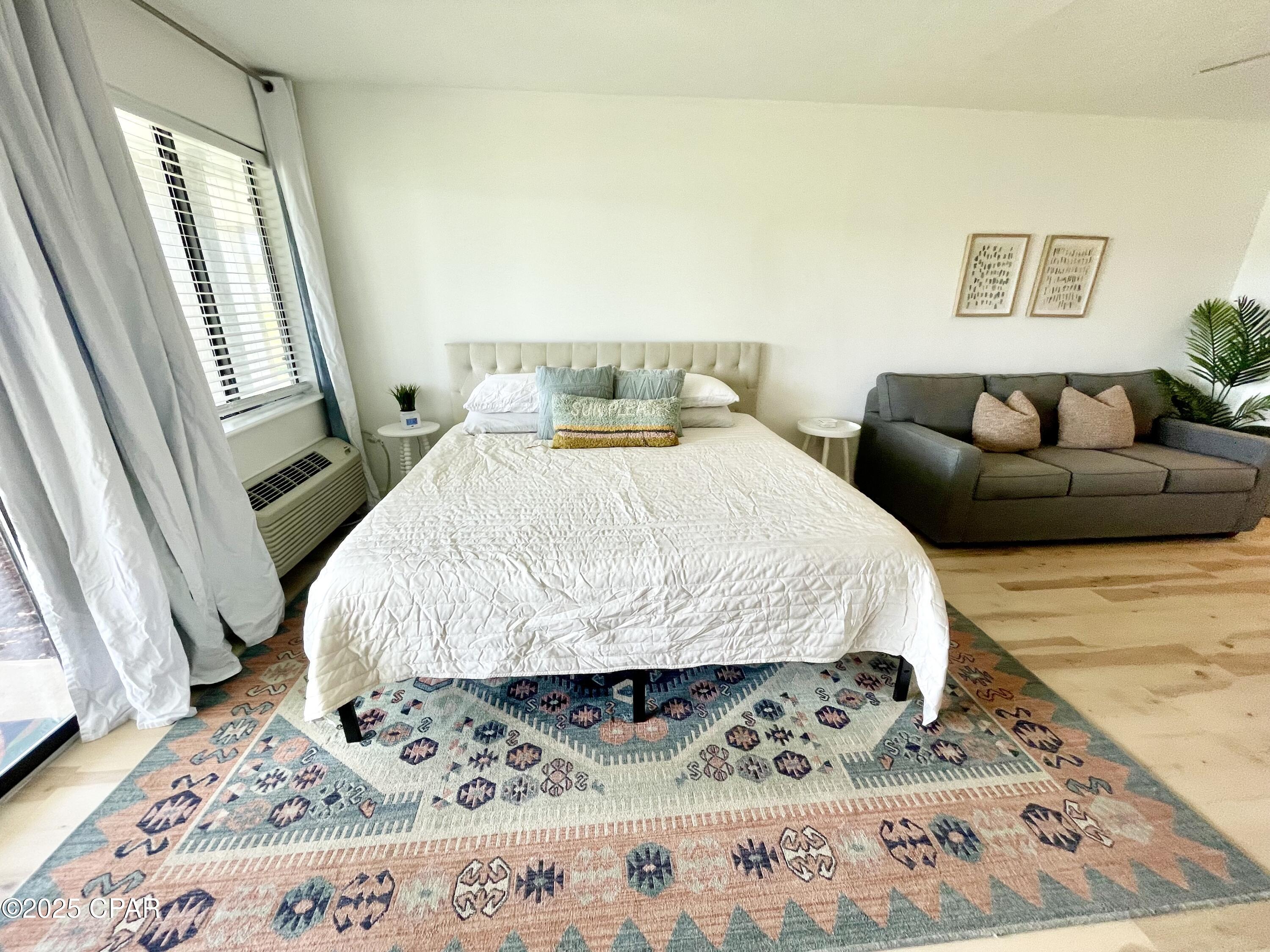 Image 13 For 301 Lullwater Drive 285