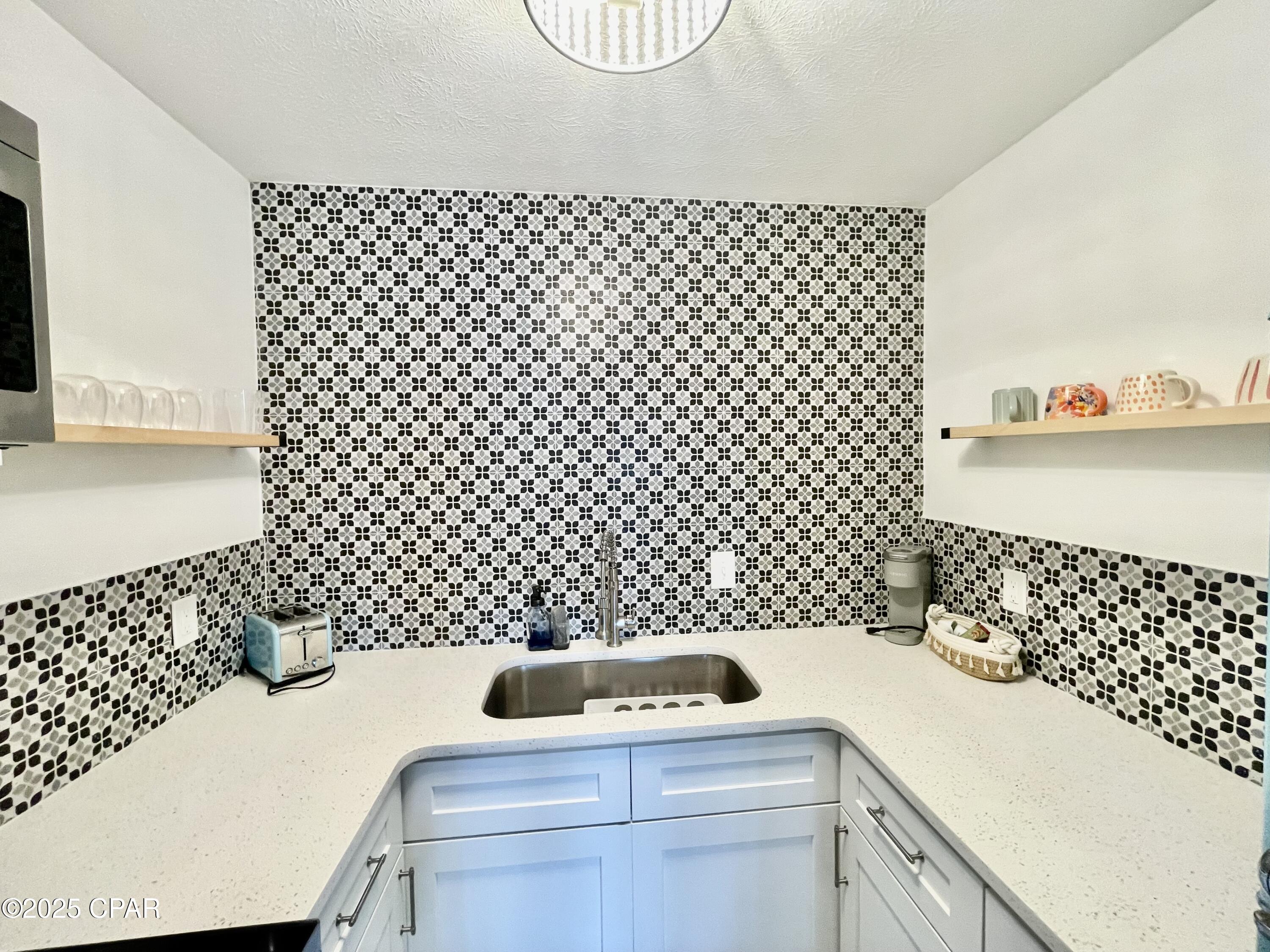 Image 17 For 301 Lullwater Drive 285