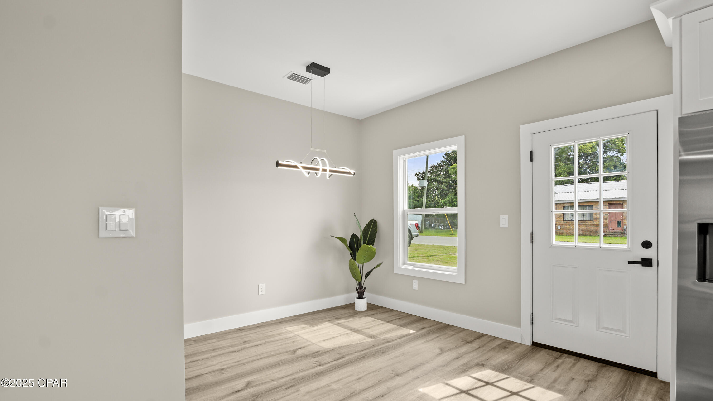 Image 16 For 3721 3rd Street