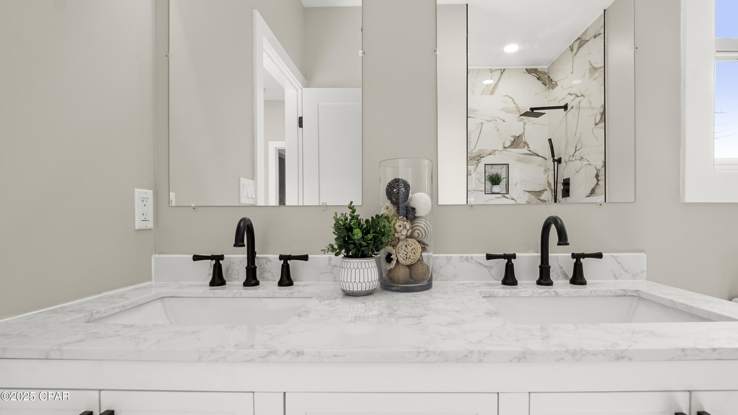 Image 38 For 3721 3rd Street