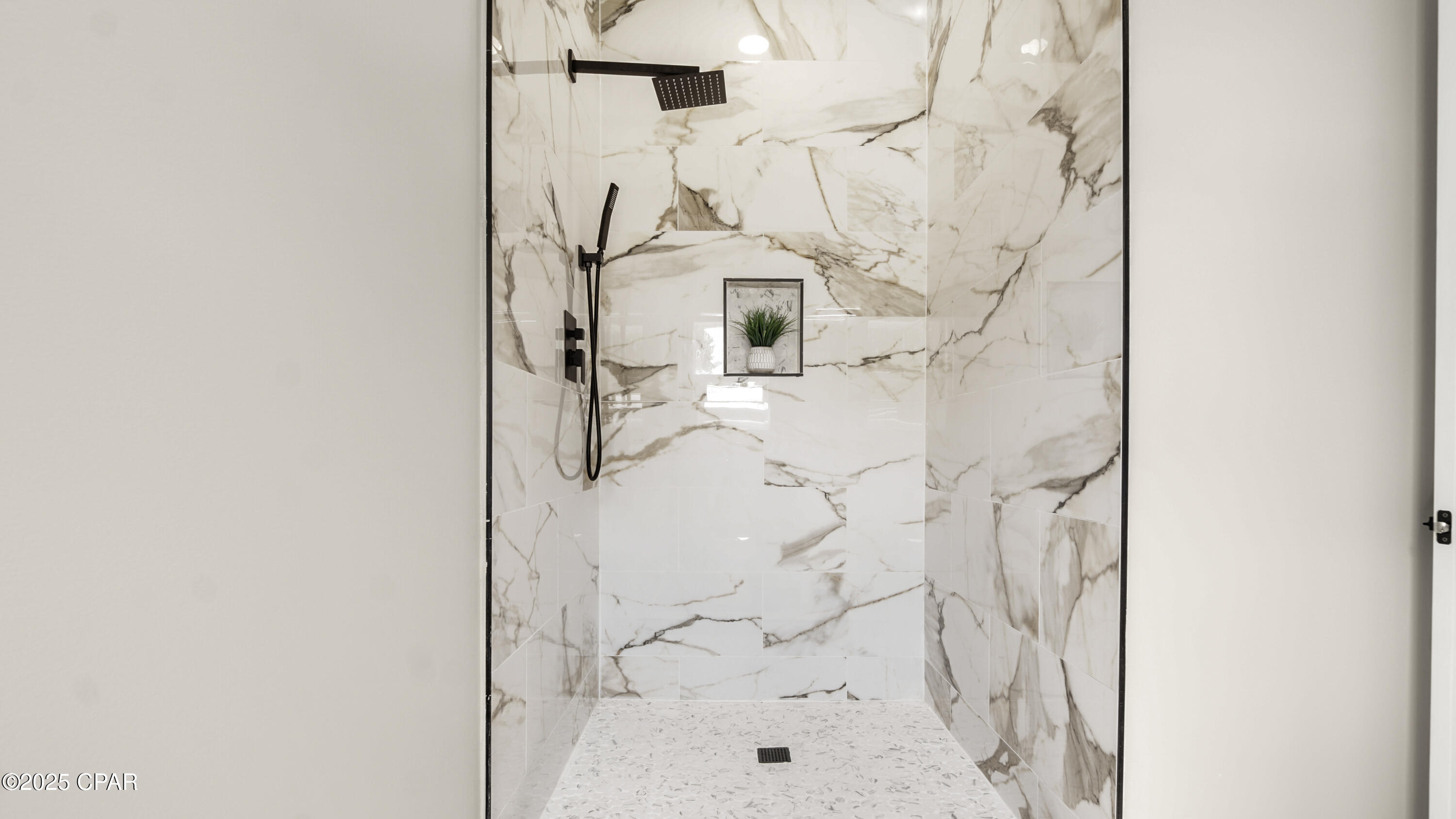 Image 39 For 3721 3rd Street