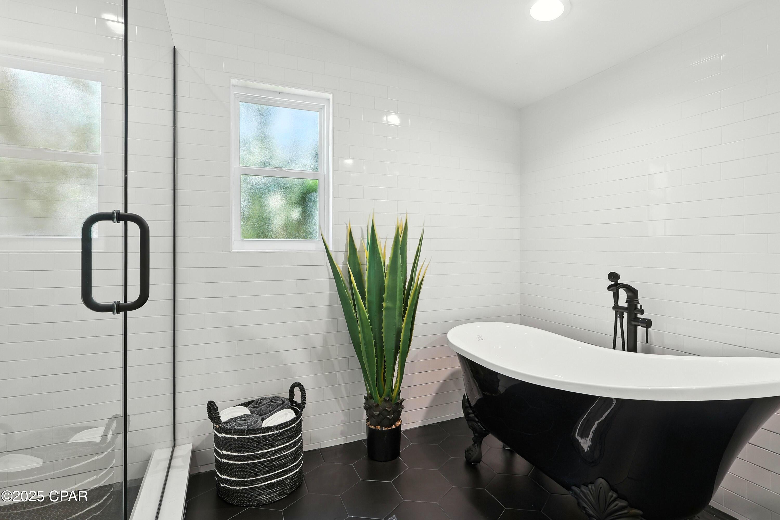 Image 18 For 328 Palo Alto Avenue