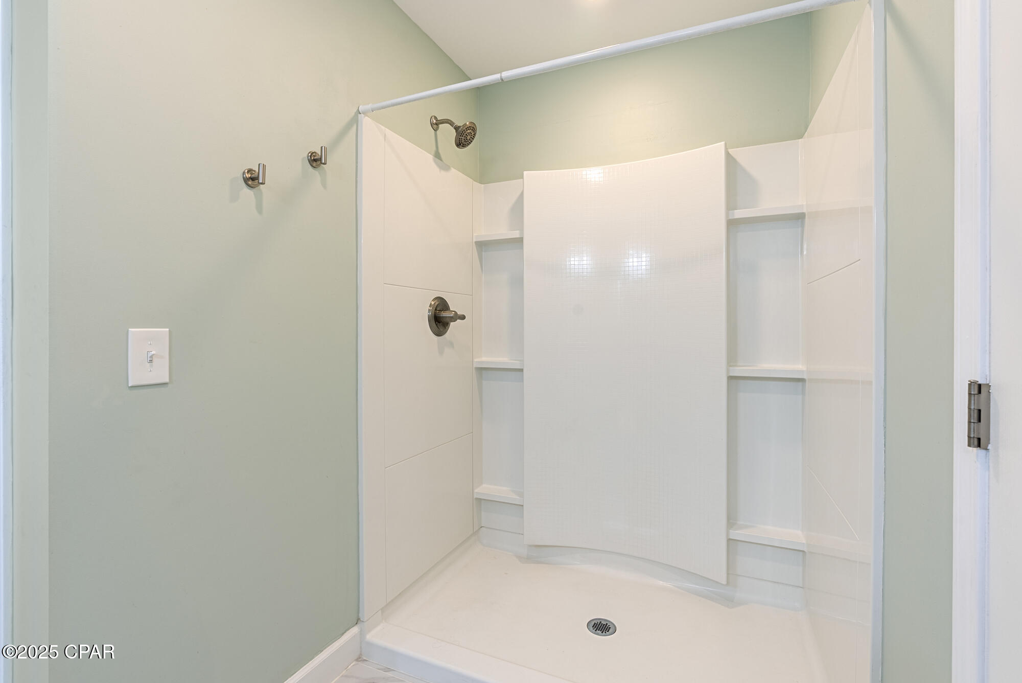 Listing photo id 18 for 905 2nd Plaza