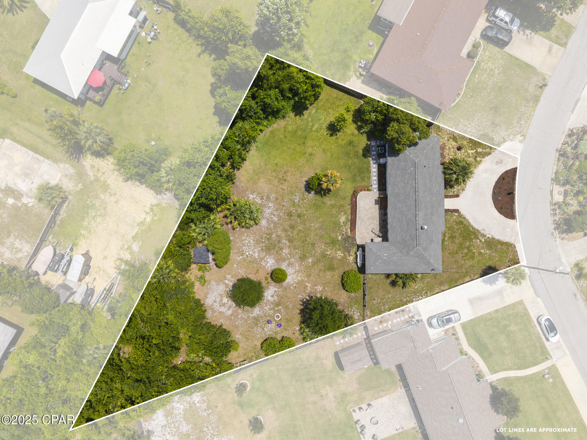 Listing photo id 46 for 905 2nd Plaza