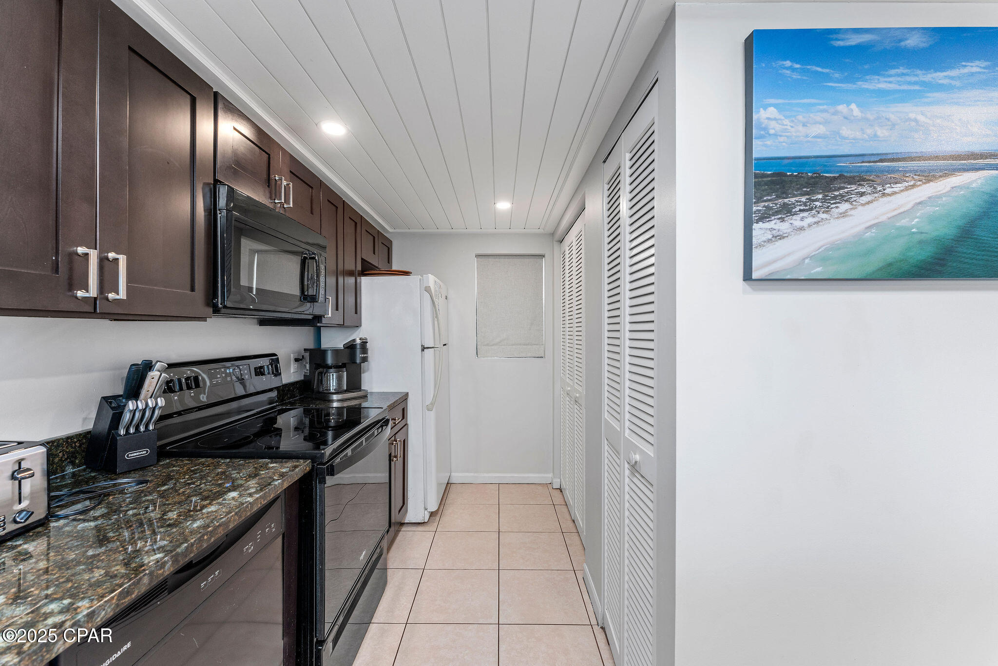 Image 12 For 9812 Beach Boulevard D