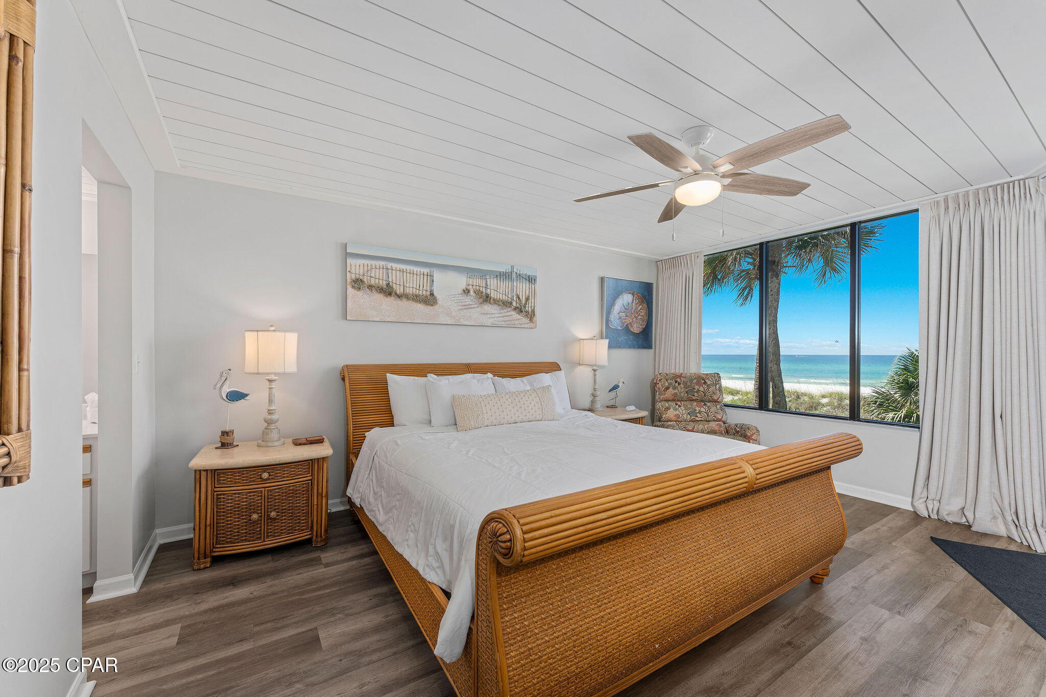 Image 21 For 9812 Beach Boulevard D