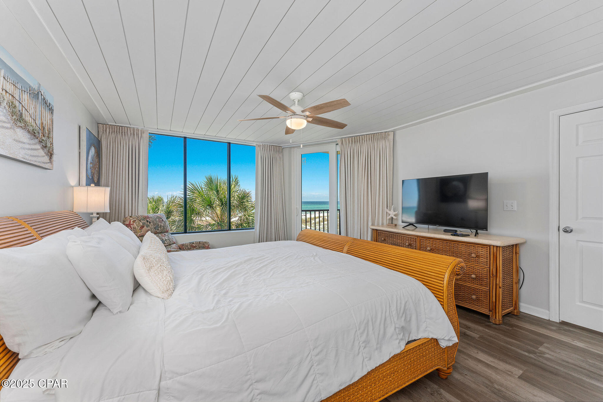 Image 22 For 9812 Beach Boulevard D