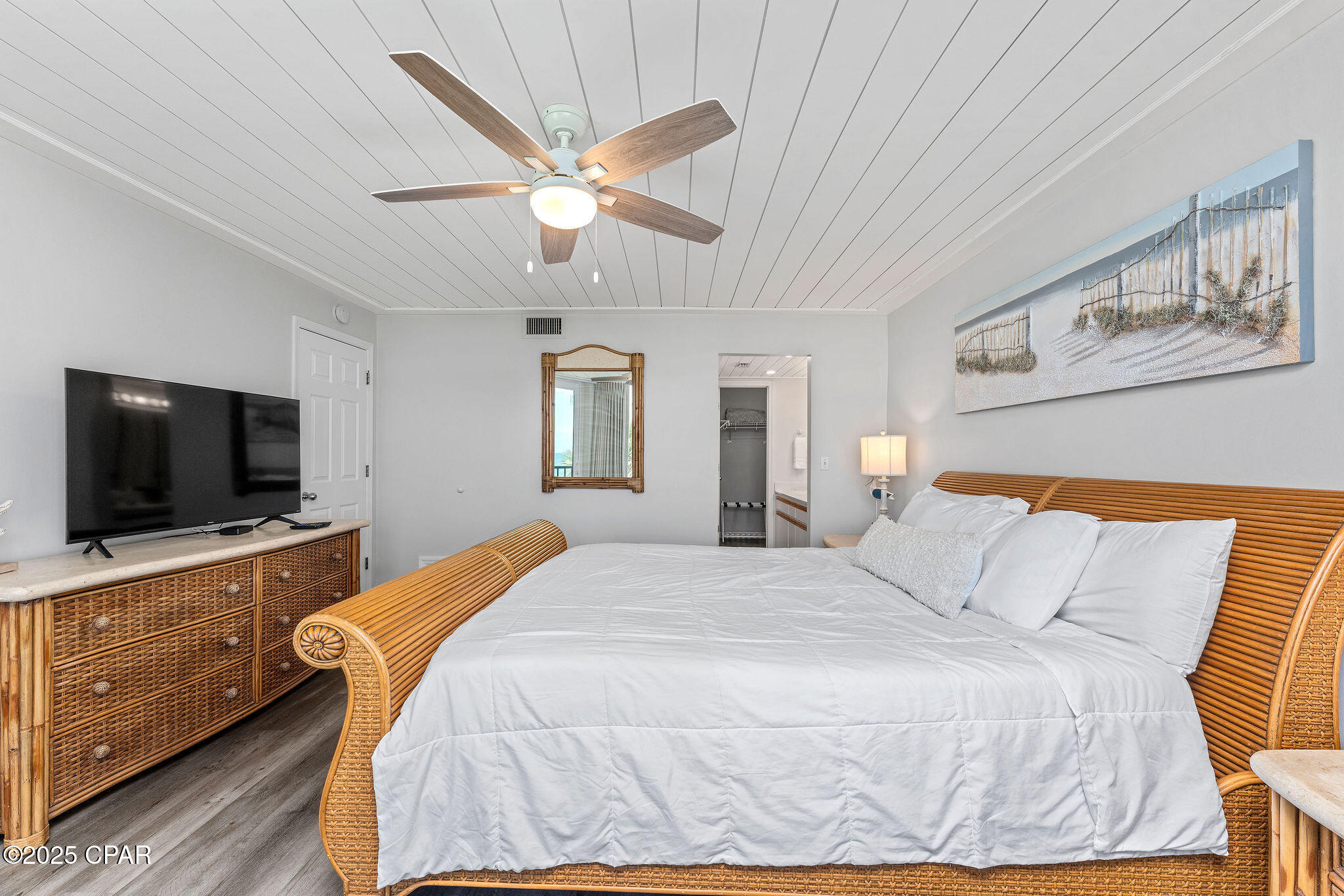 Image 24 For 9812 Beach Boulevard D