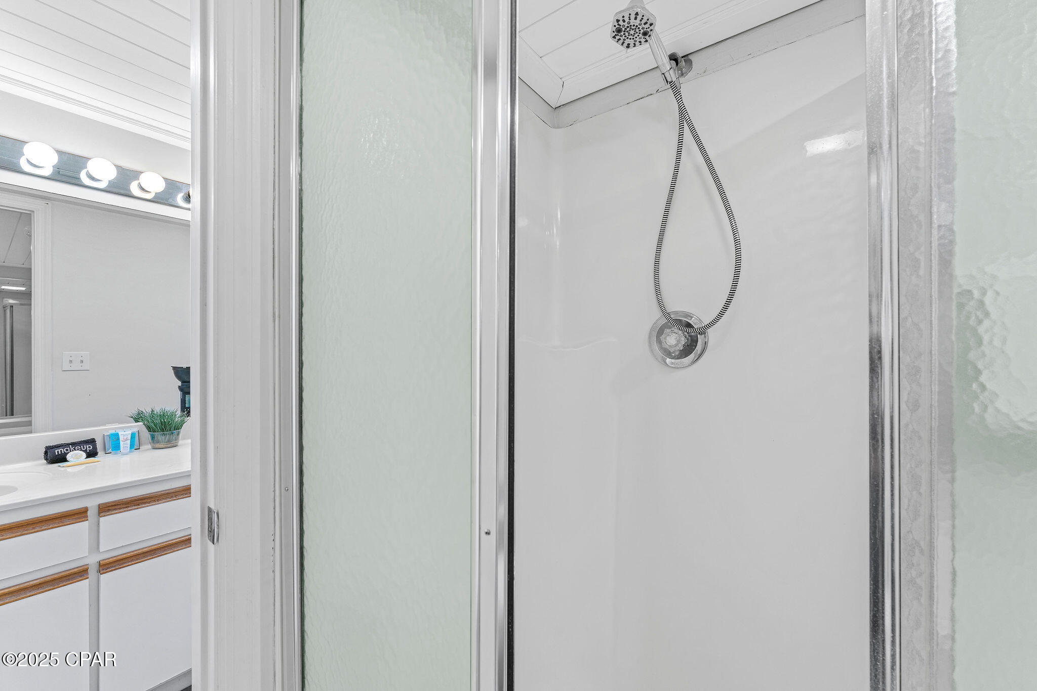 Image 27 For 9812 Beach Boulevard D