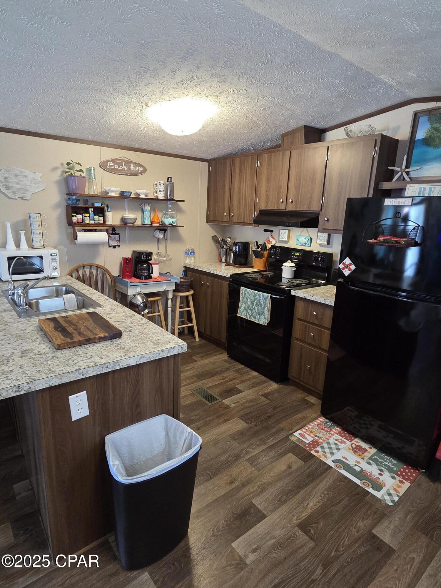 Image 7 For 9206 Widener