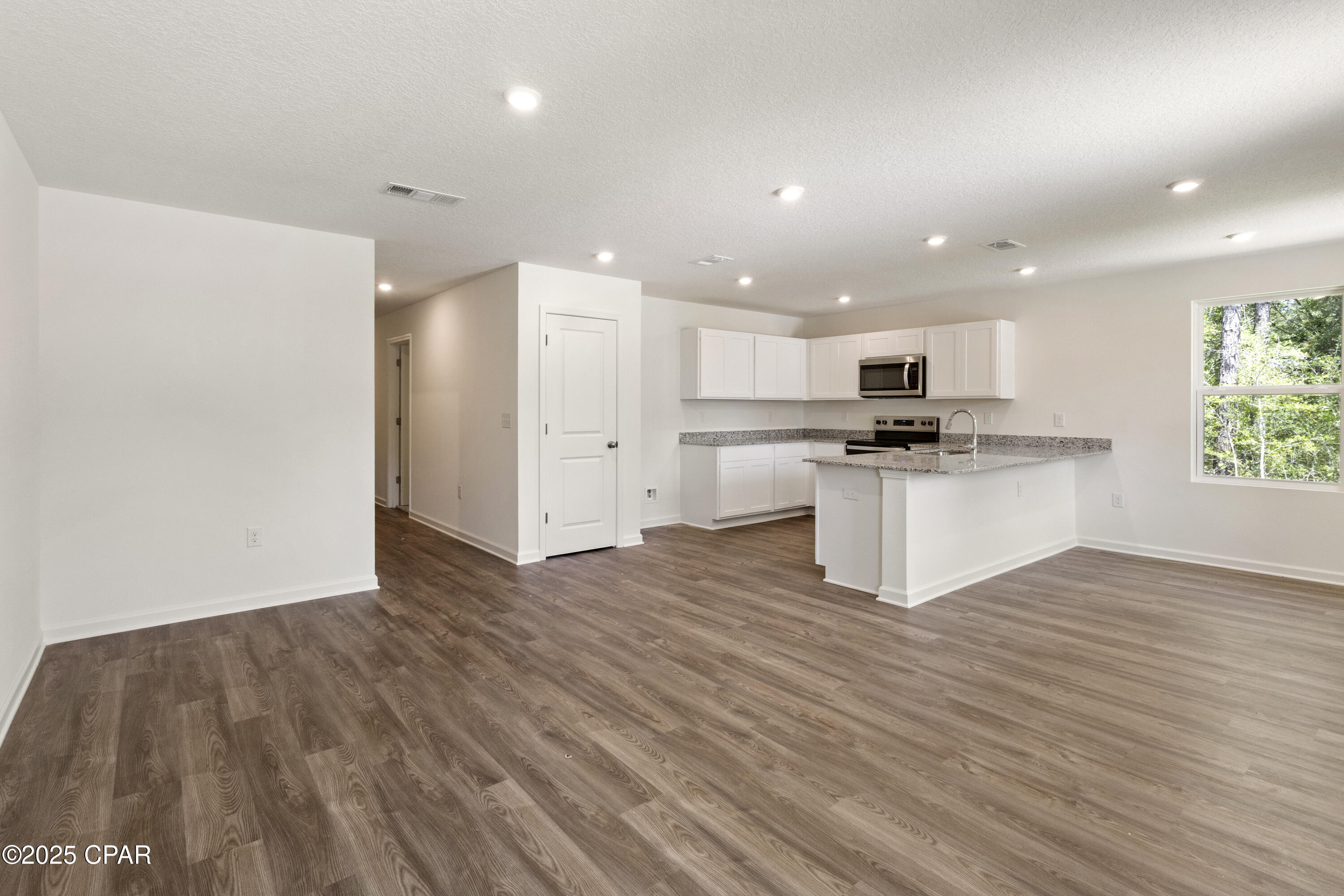 Image 6 For 3805 Airmont Drive