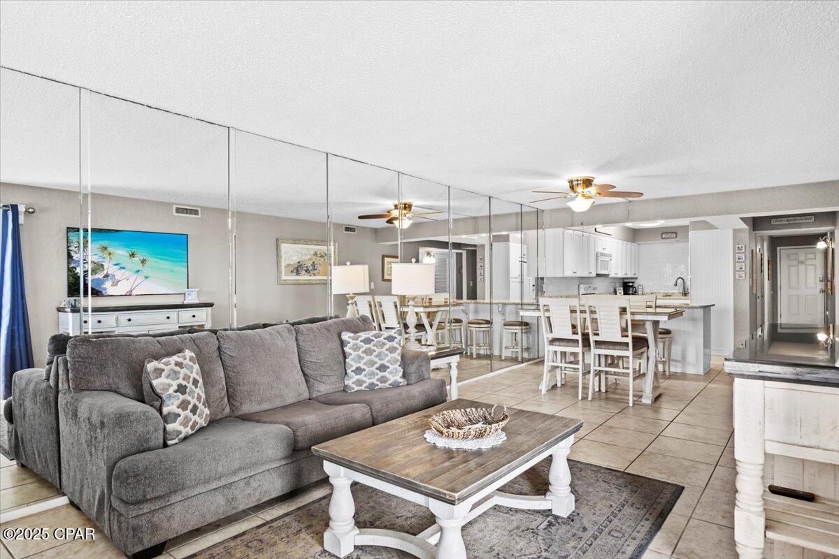 Image 8 For 5801 Thomas Drive 1003