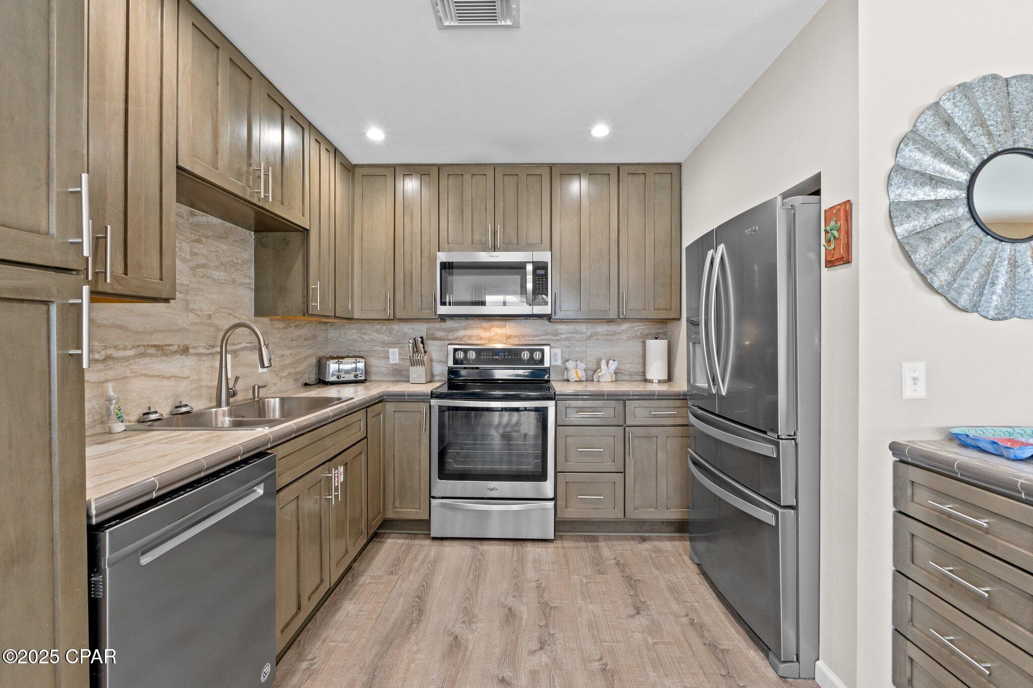 Image 12 For 8041 Hwy 98 W