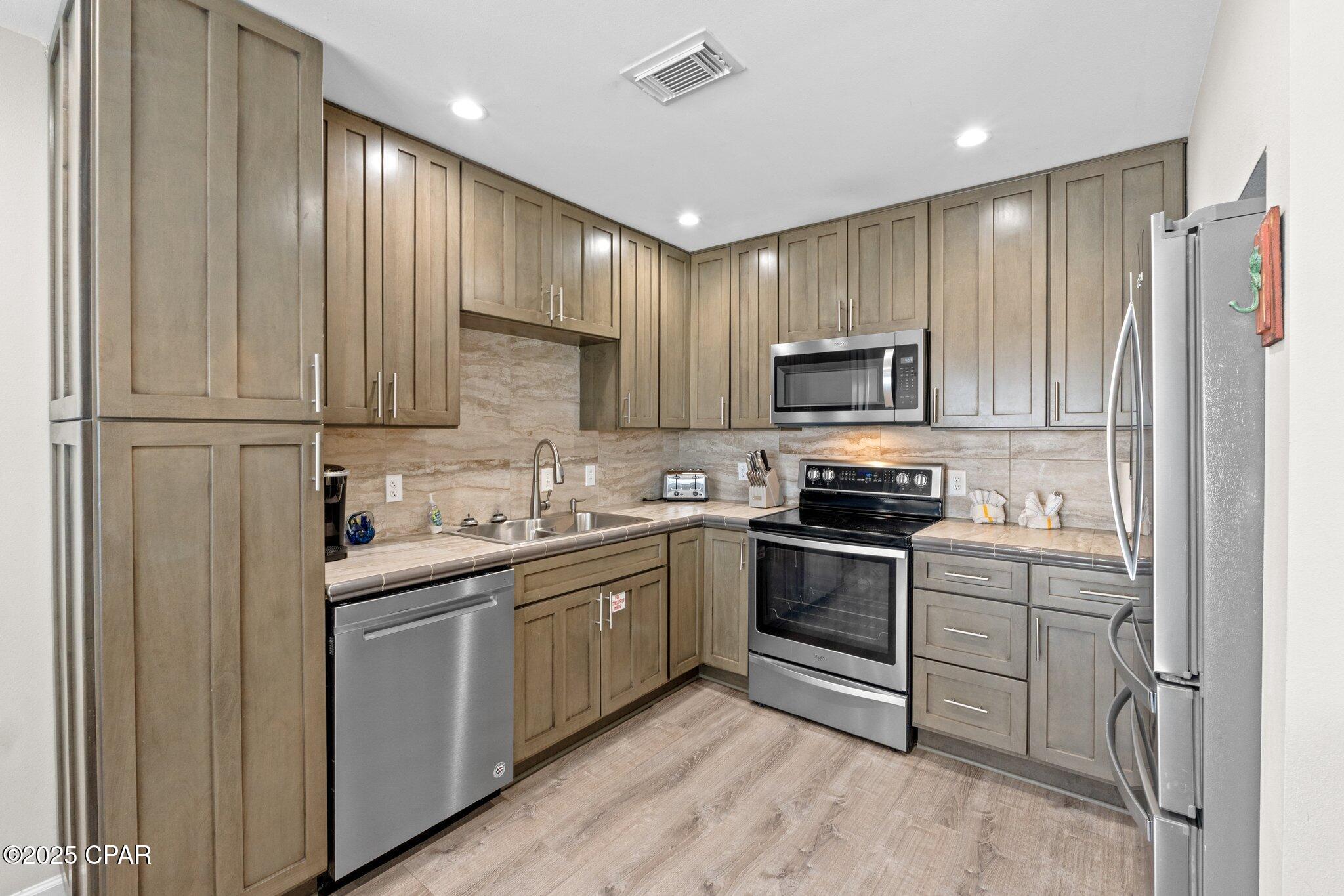 Image 16 For 8041 Hwy 98 W