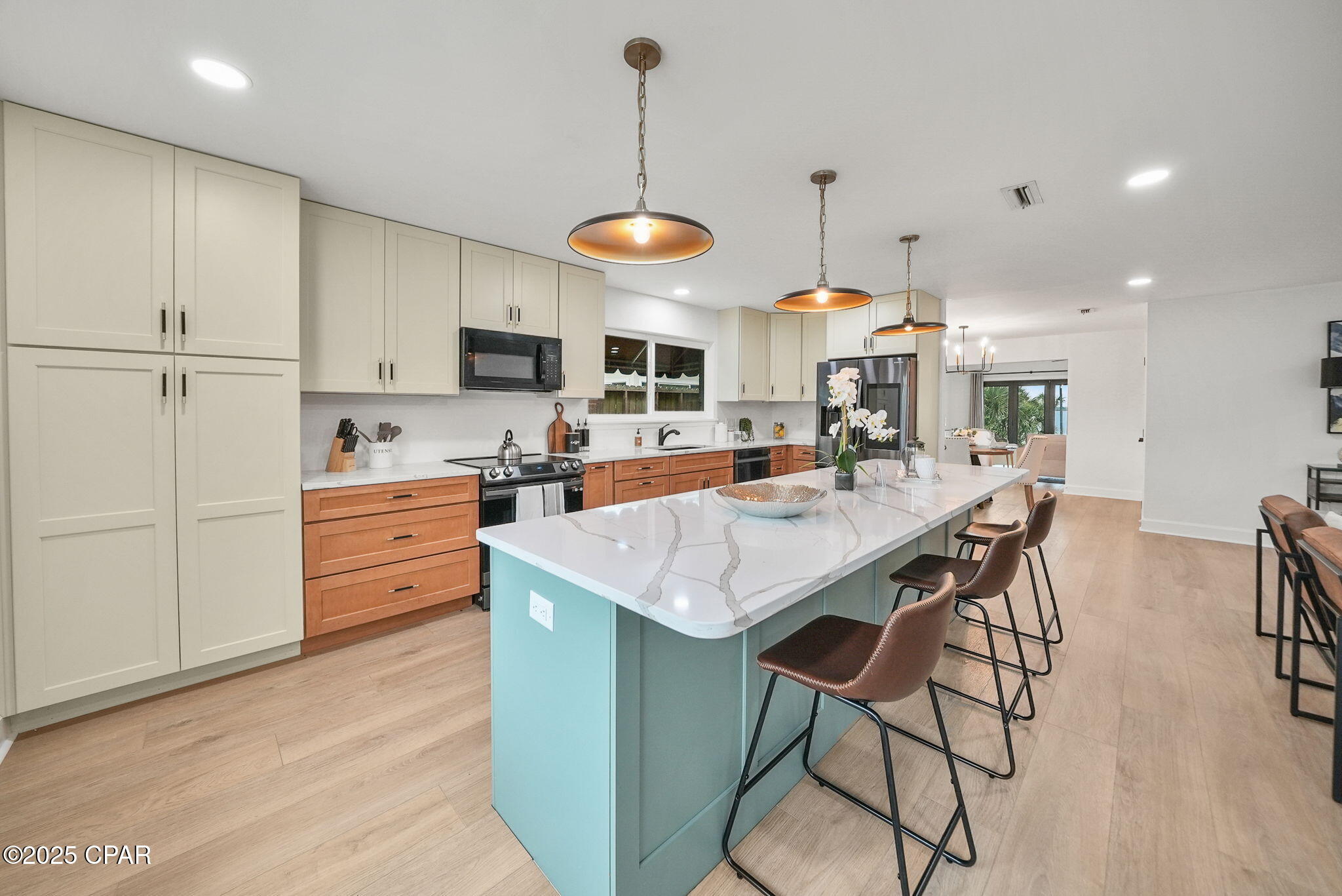 Image 13 For 920 Beach Drive