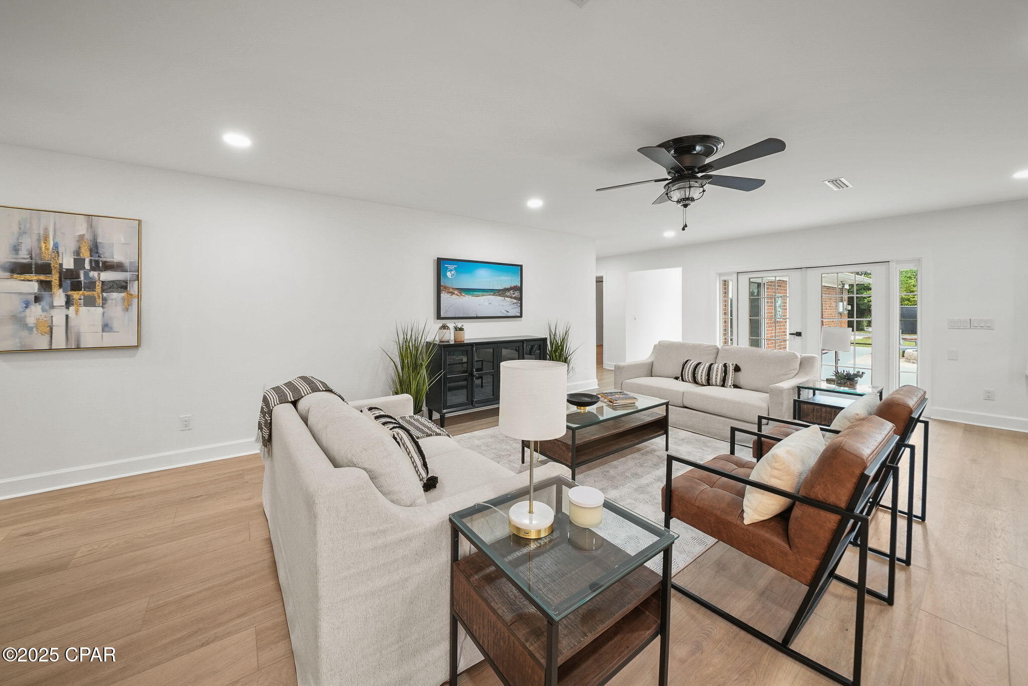 Image 15 For 920 Beach Drive