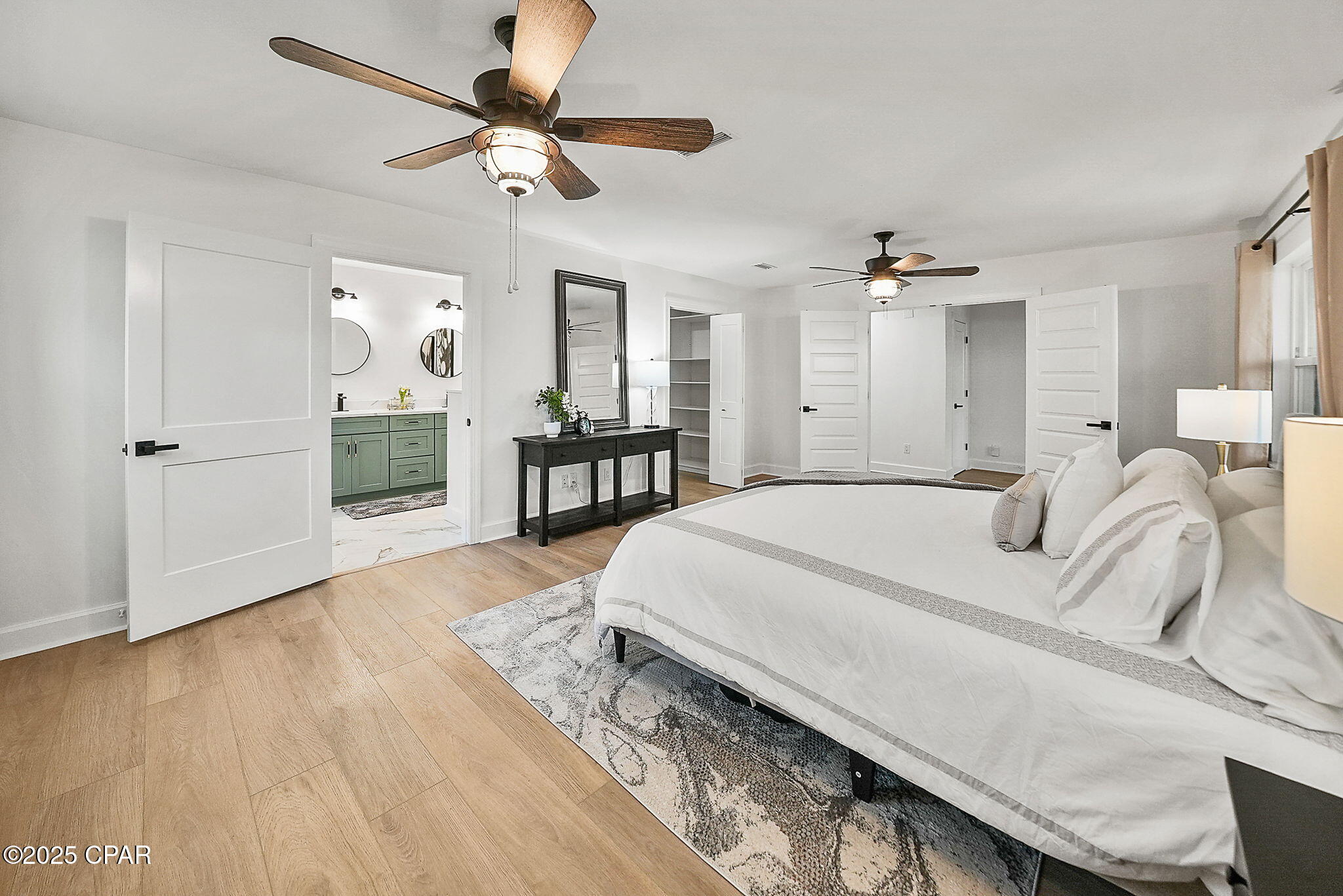 Image 23 For 920 Beach Drive