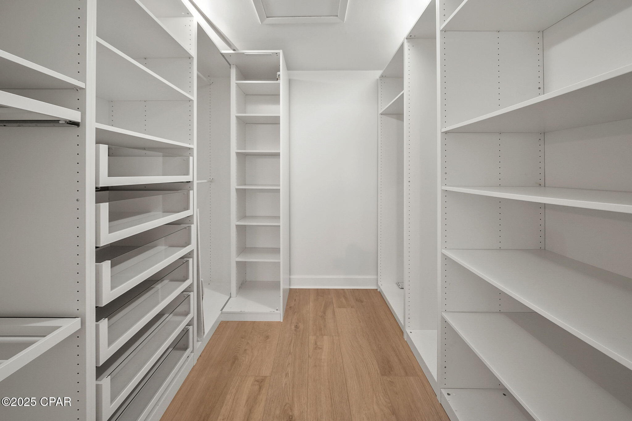 Image 26 For 920 Beach Drive