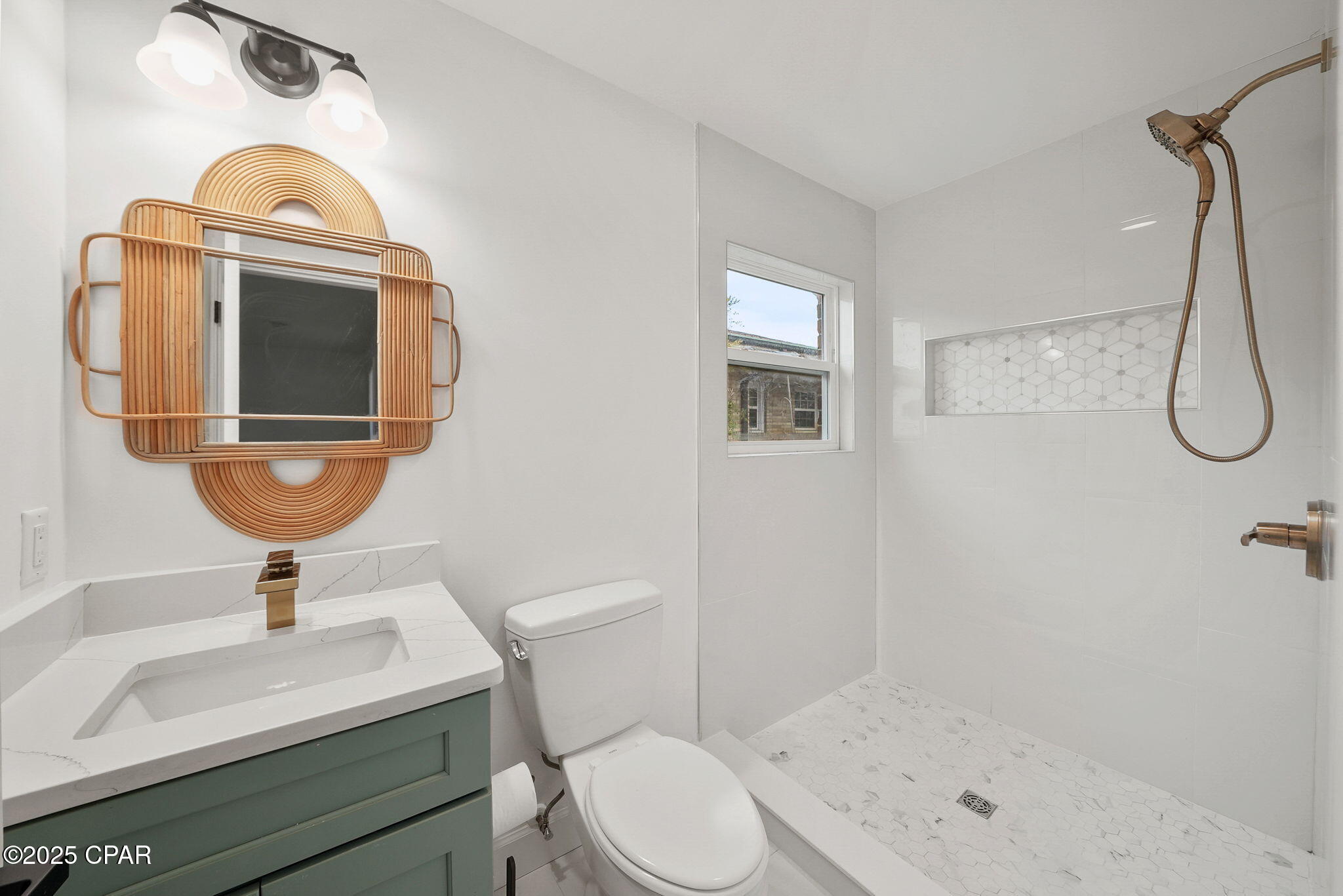 Image 30 For 920 Beach Drive