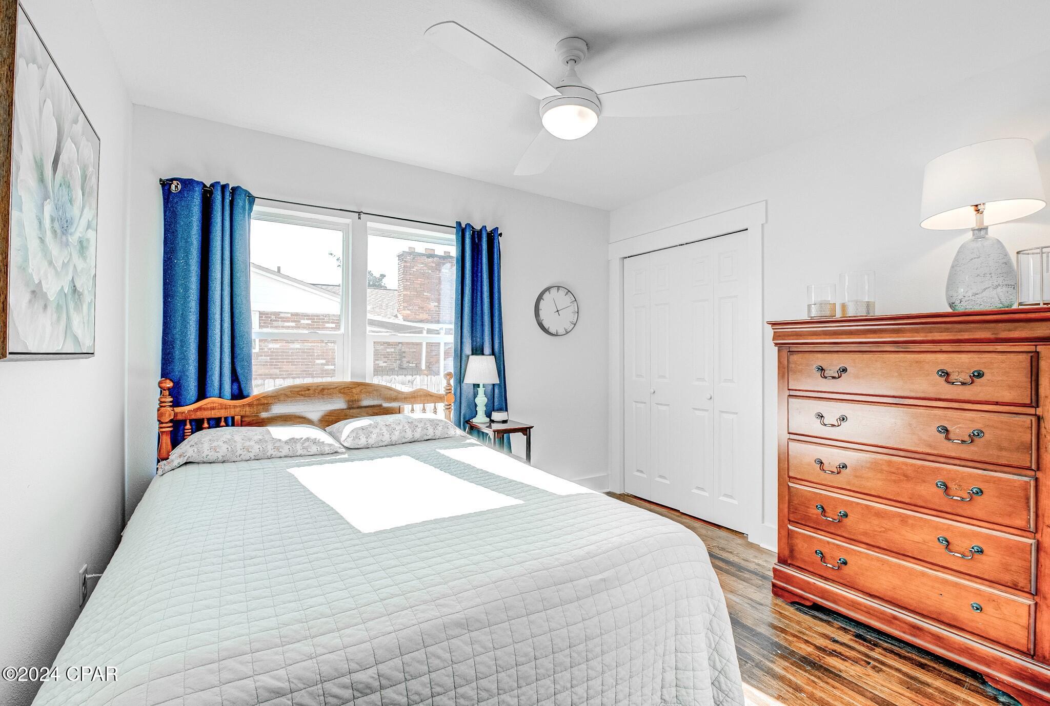 Listing photo id 23 for 307 Palo Alto Avenue