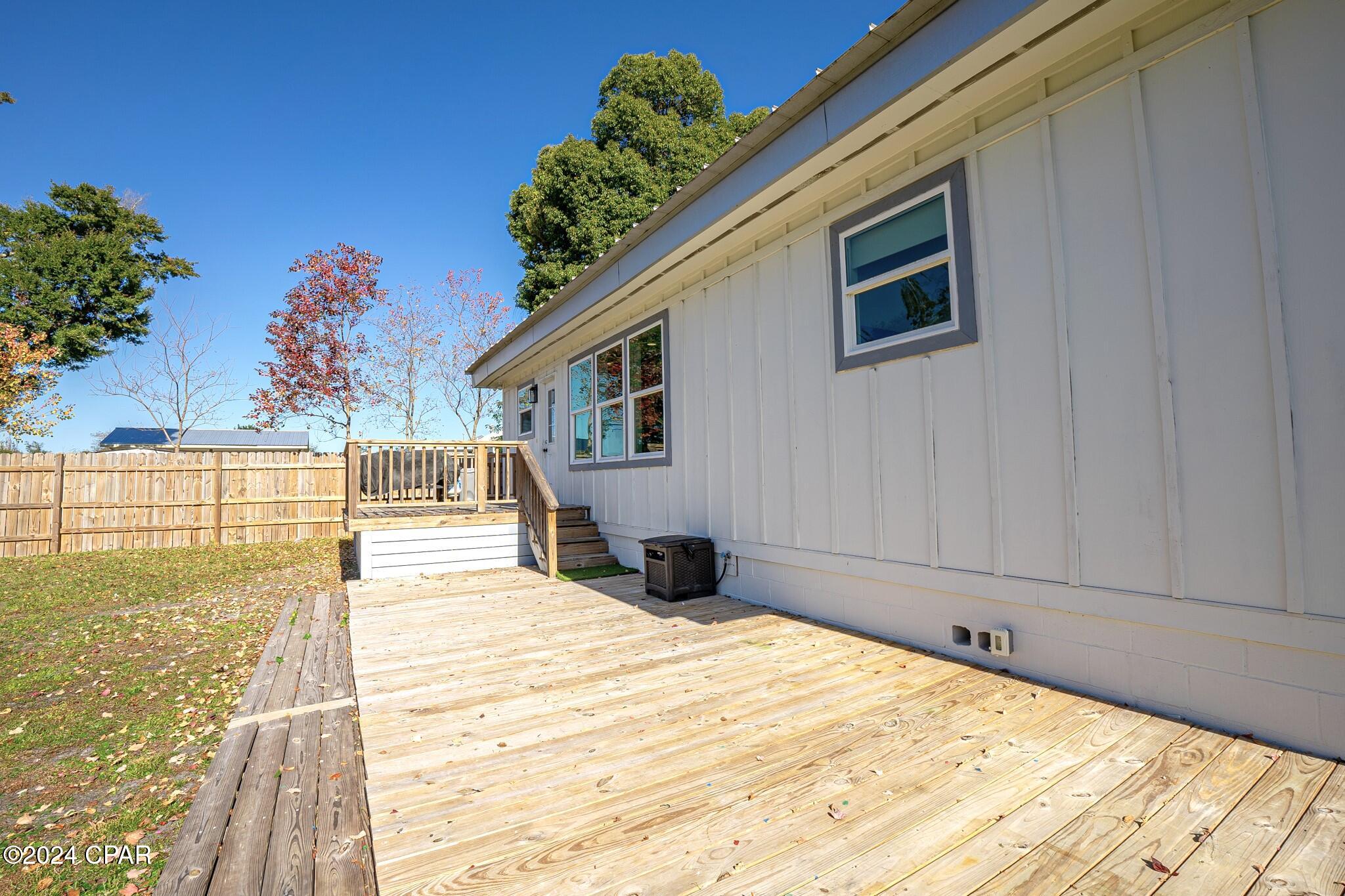 Listing photo id 29 for 307 Palo Alto Avenue