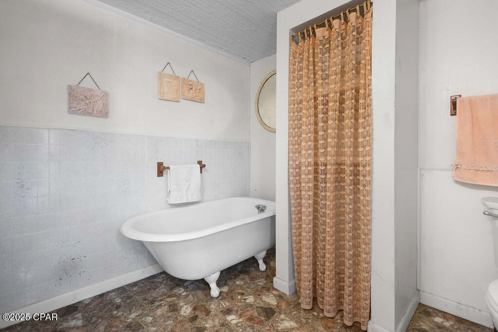 Image 26 For 804 8th Street