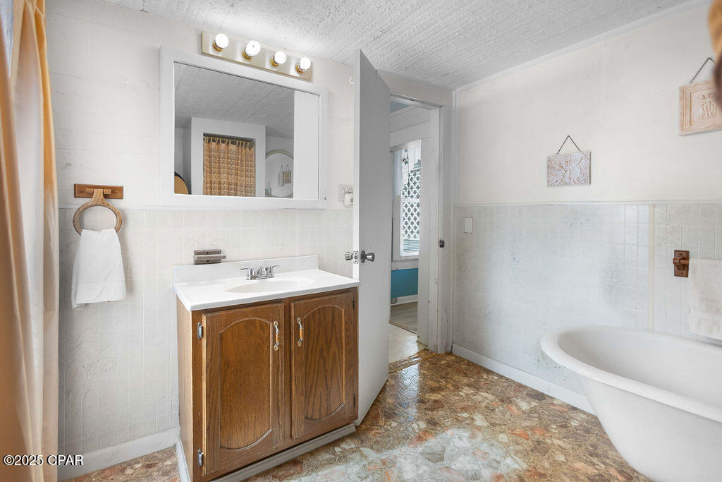 Image 27 For 804 8th Street