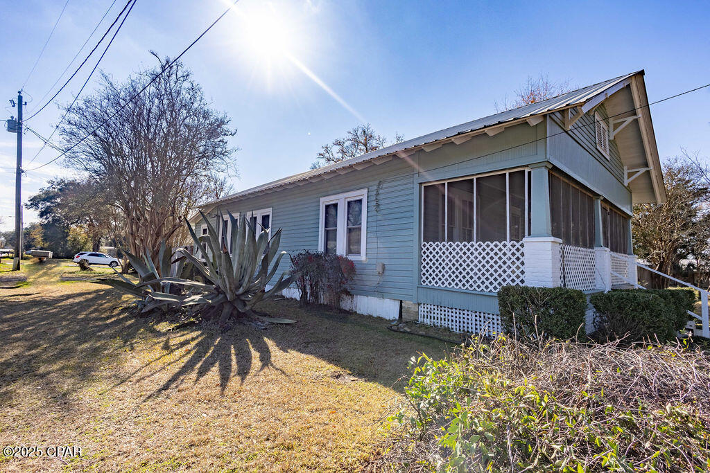 Image 3 For 804 8th Street