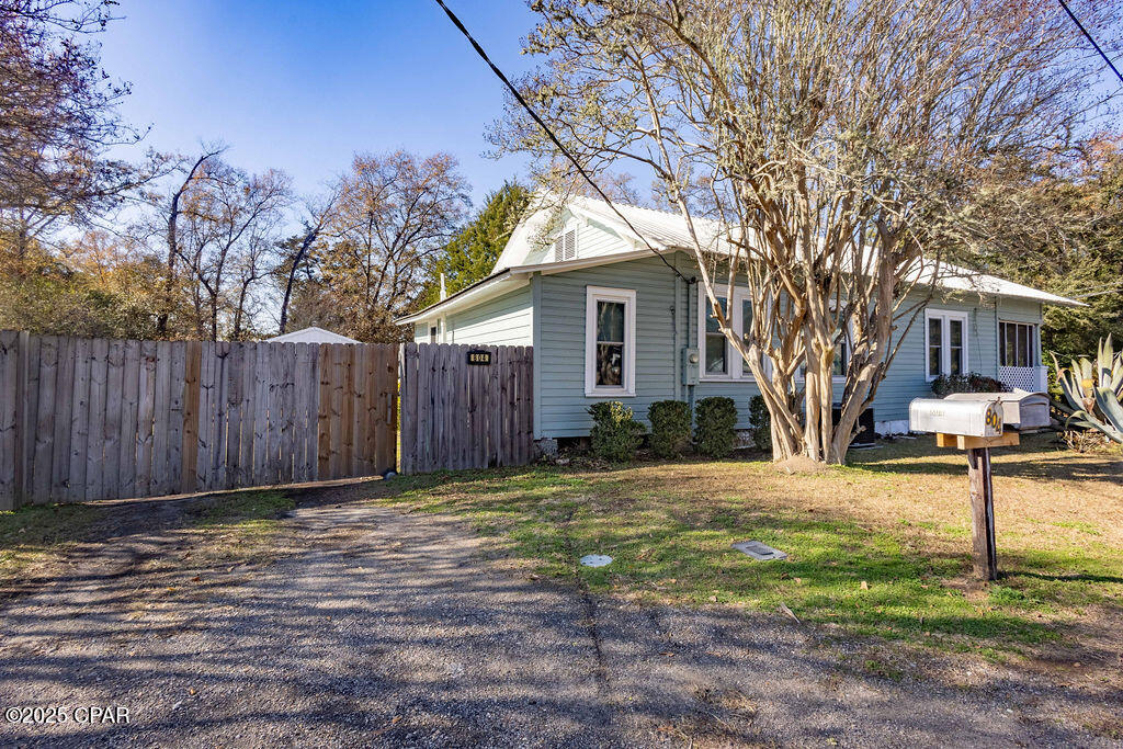 Image 5 For 804 8th Street