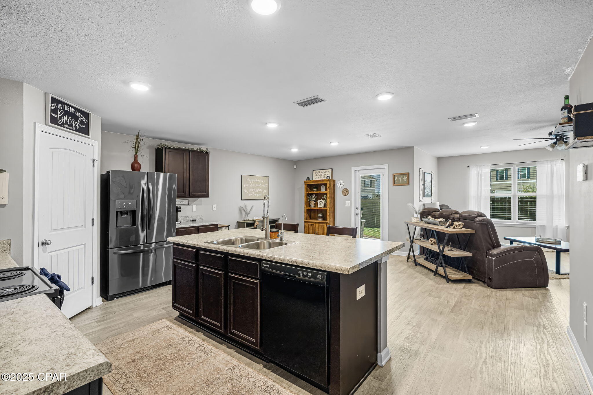 Image 11 For 7144 Hatteras Boulevard