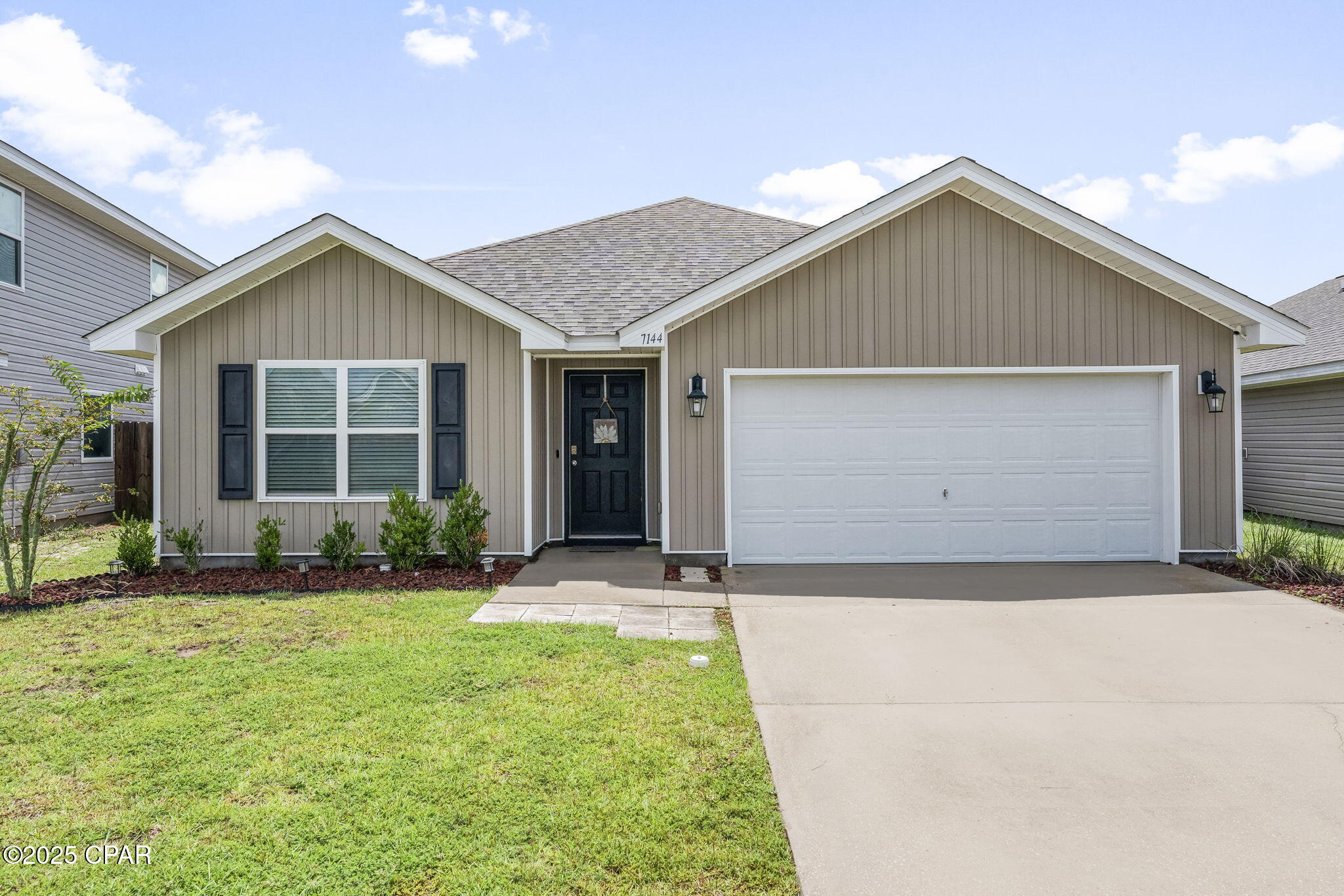 Image 2 For 7144 Hatteras Boulevard