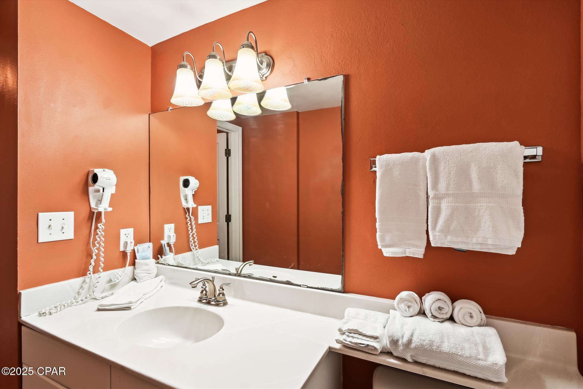 Image 10 For 9900 Thomas Drive 1106