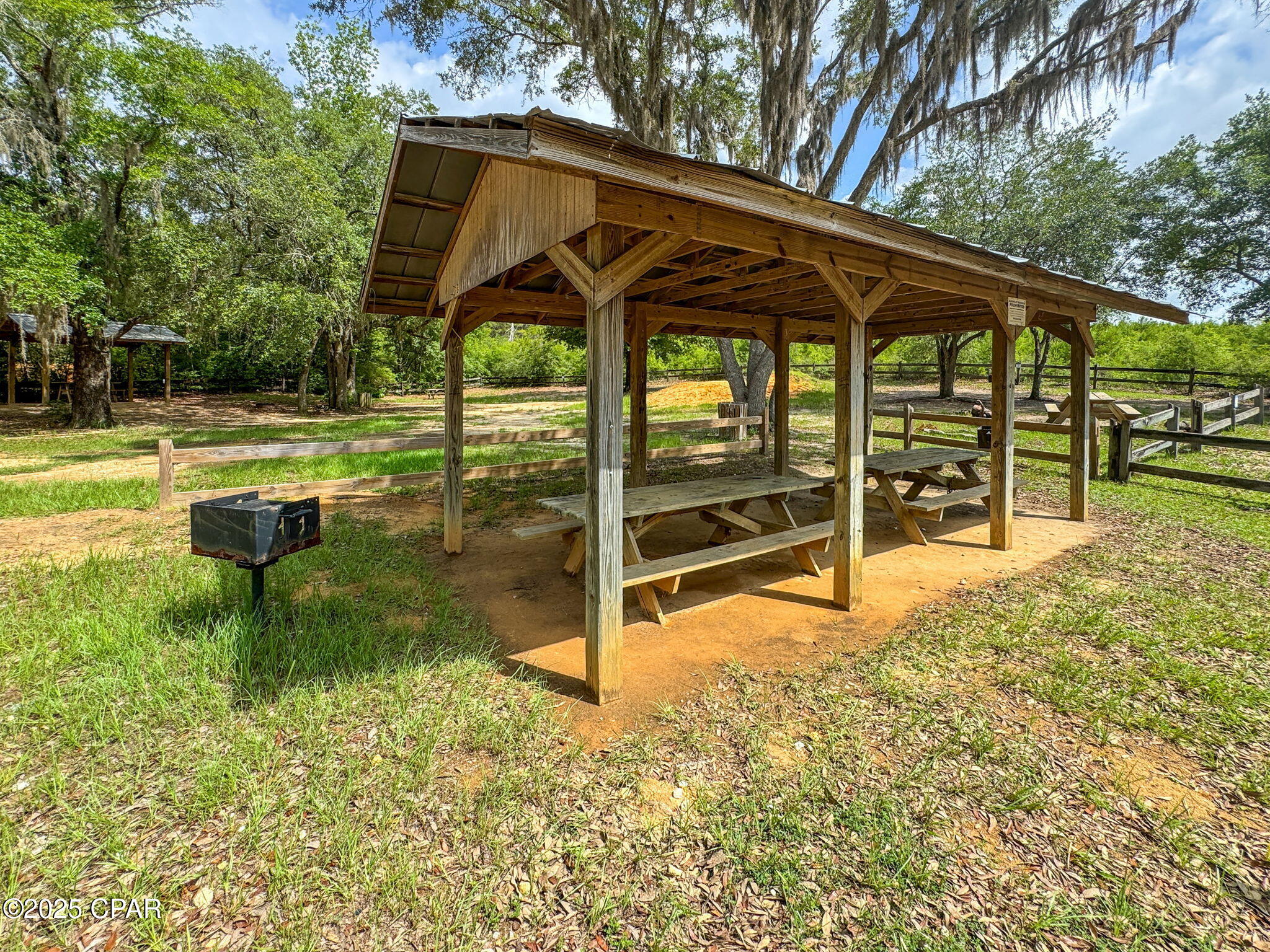 Image 11 For 1371 Deadening Road