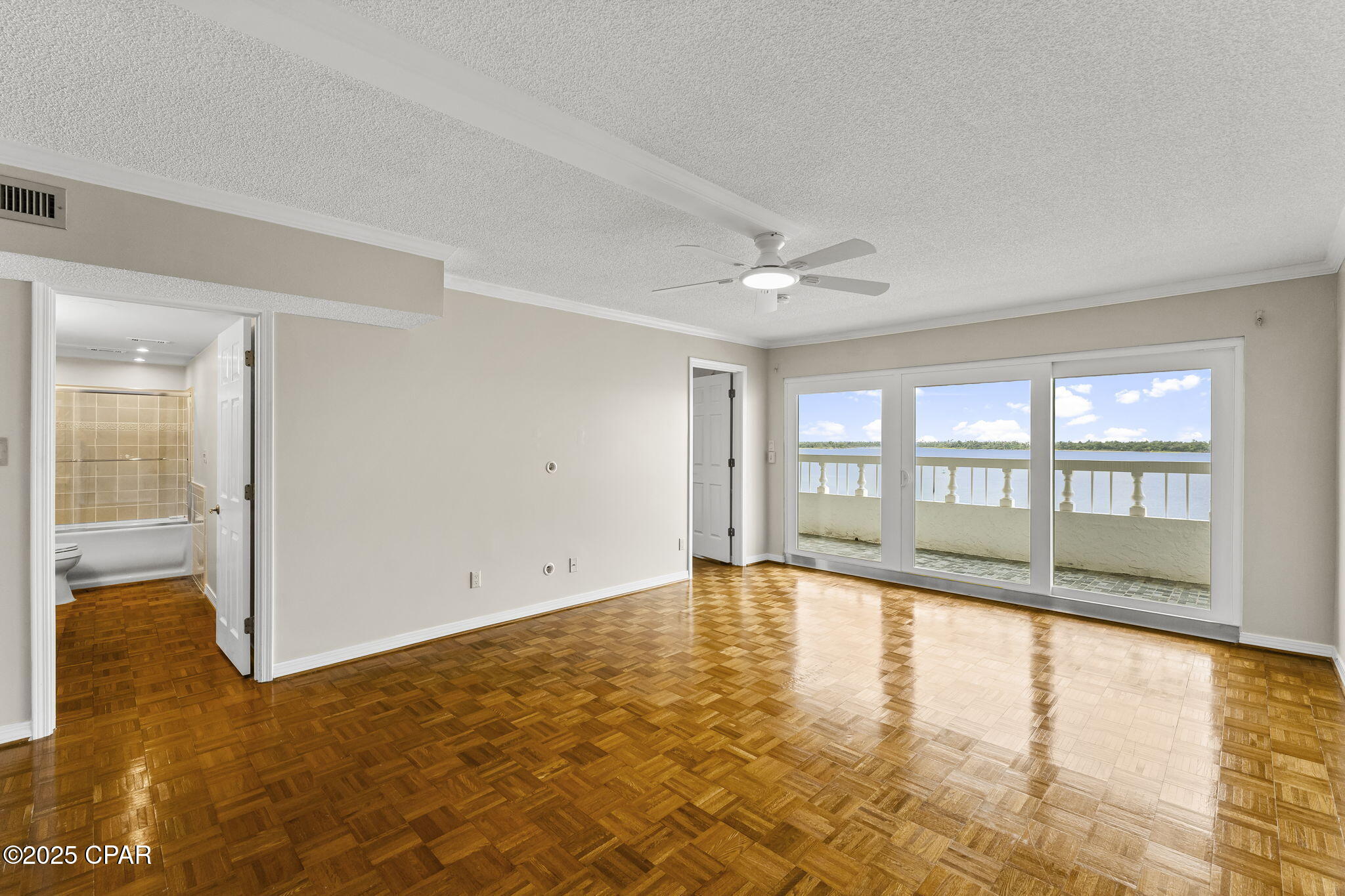 Image 11 For 100 Cherry Street 604