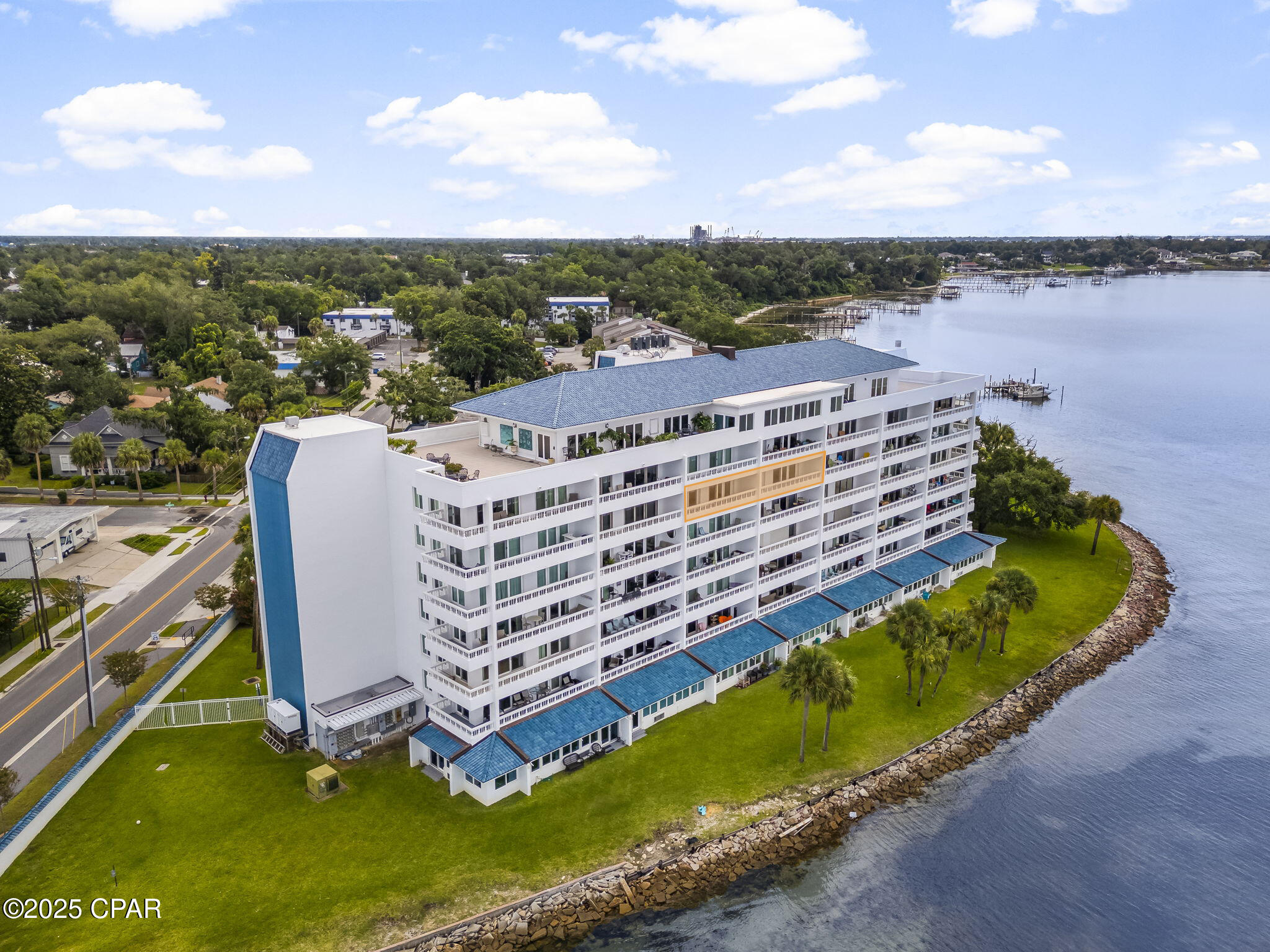 Image 2 For 100 Cherry Street 604