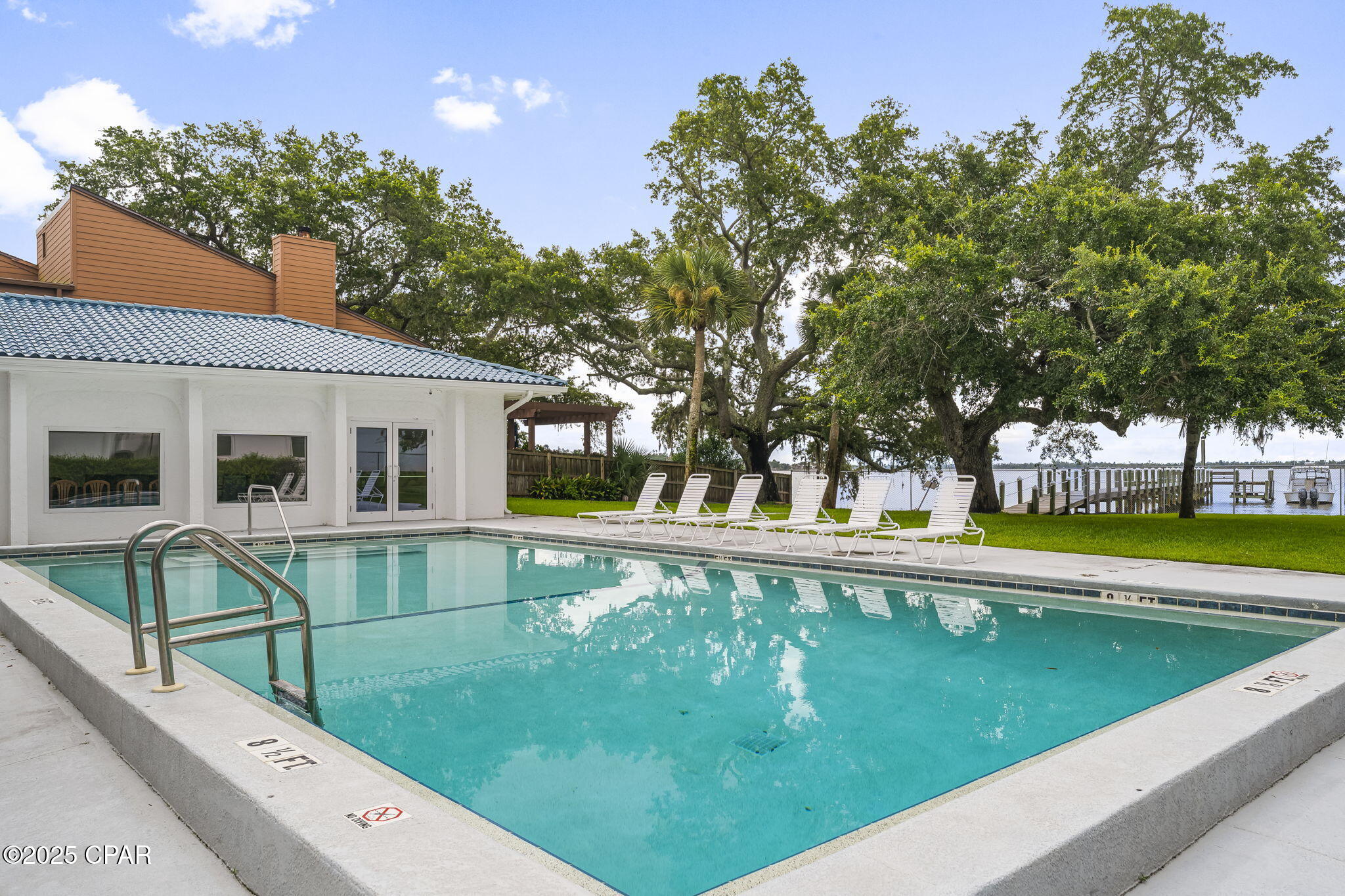 Image 34 For 100 Cherry Street 604