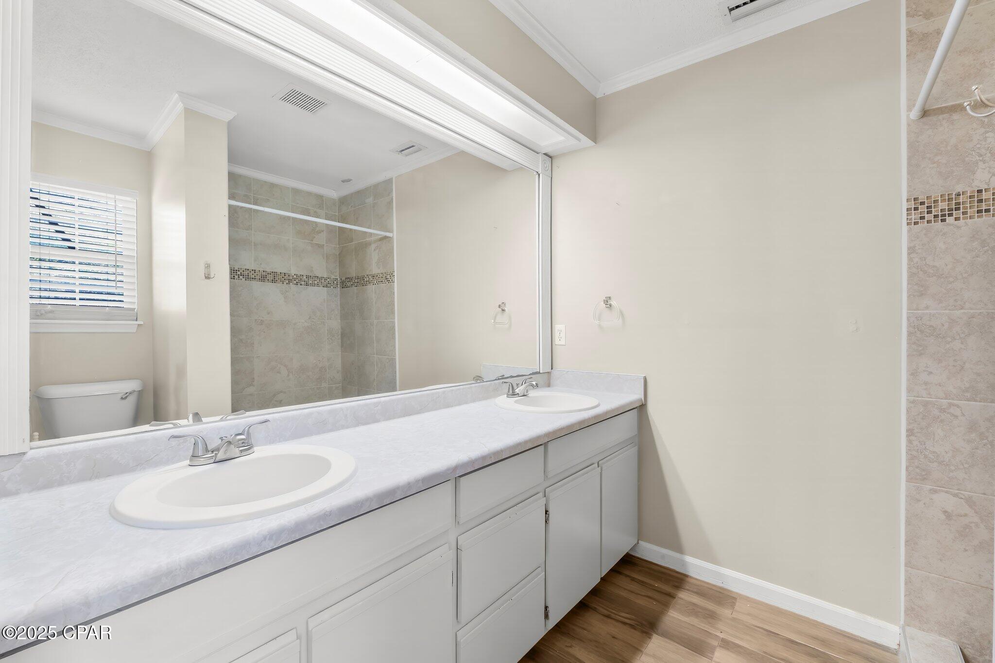 Image 19 For 144 Oleander Circle