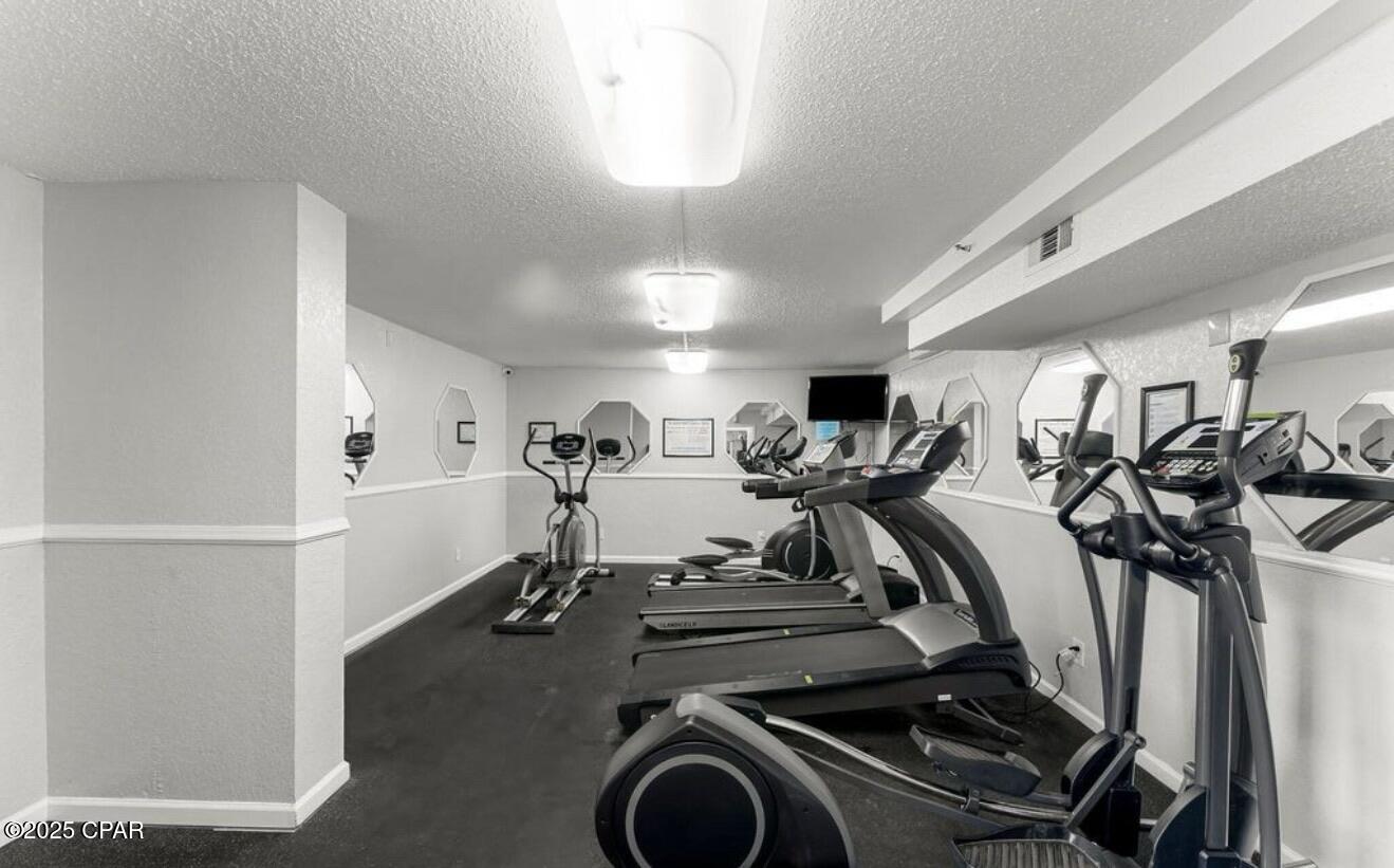 Image 15 For 8743 Thomas Drive 704