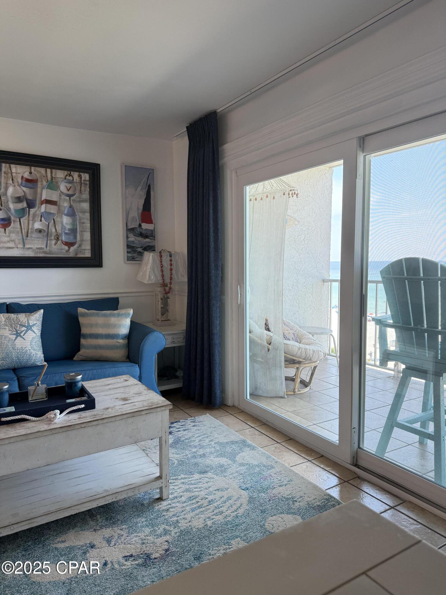 Image 3 For 8743 Thomas Drive 704