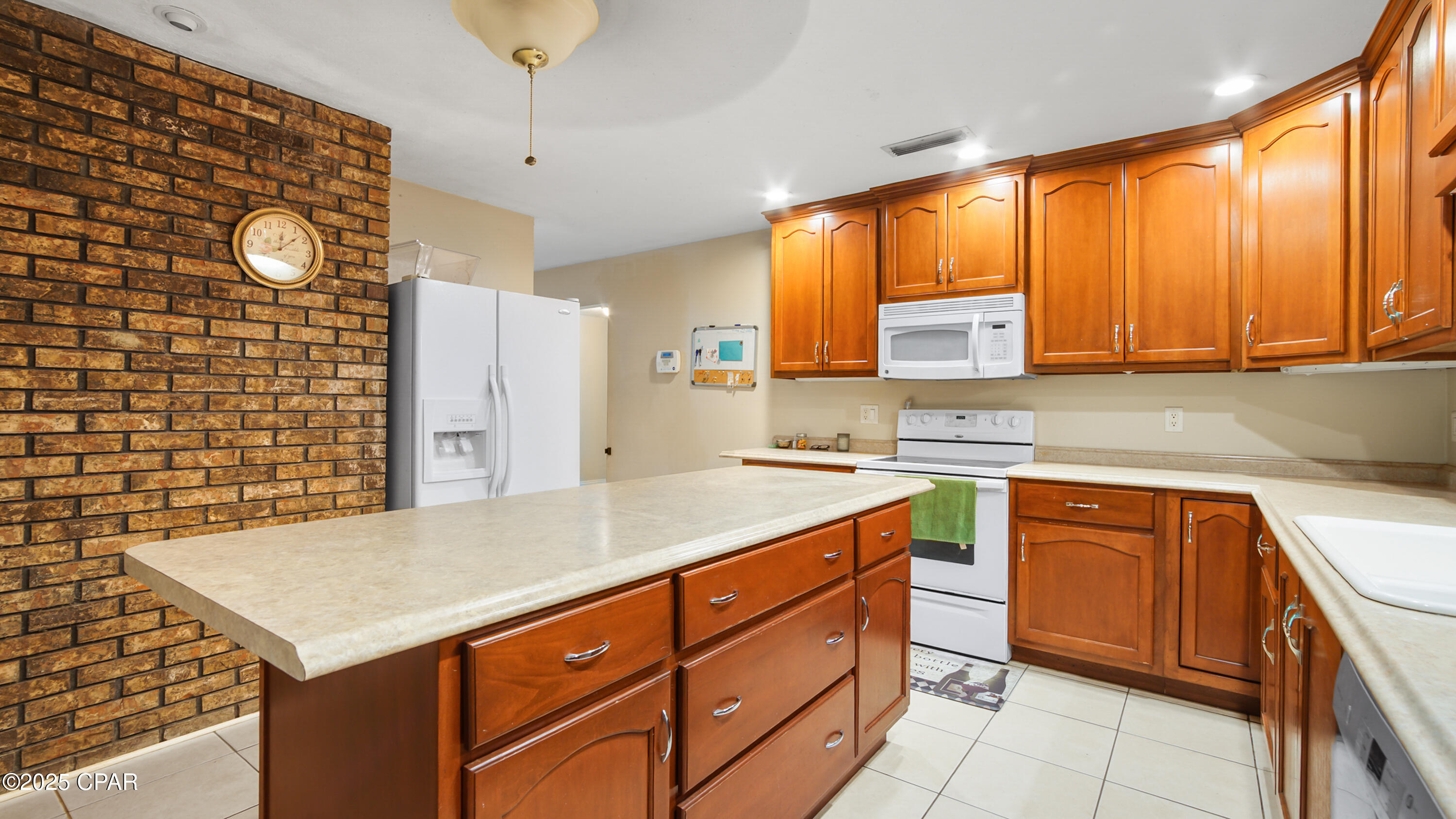 Image 8 For 10541 Highway 2301