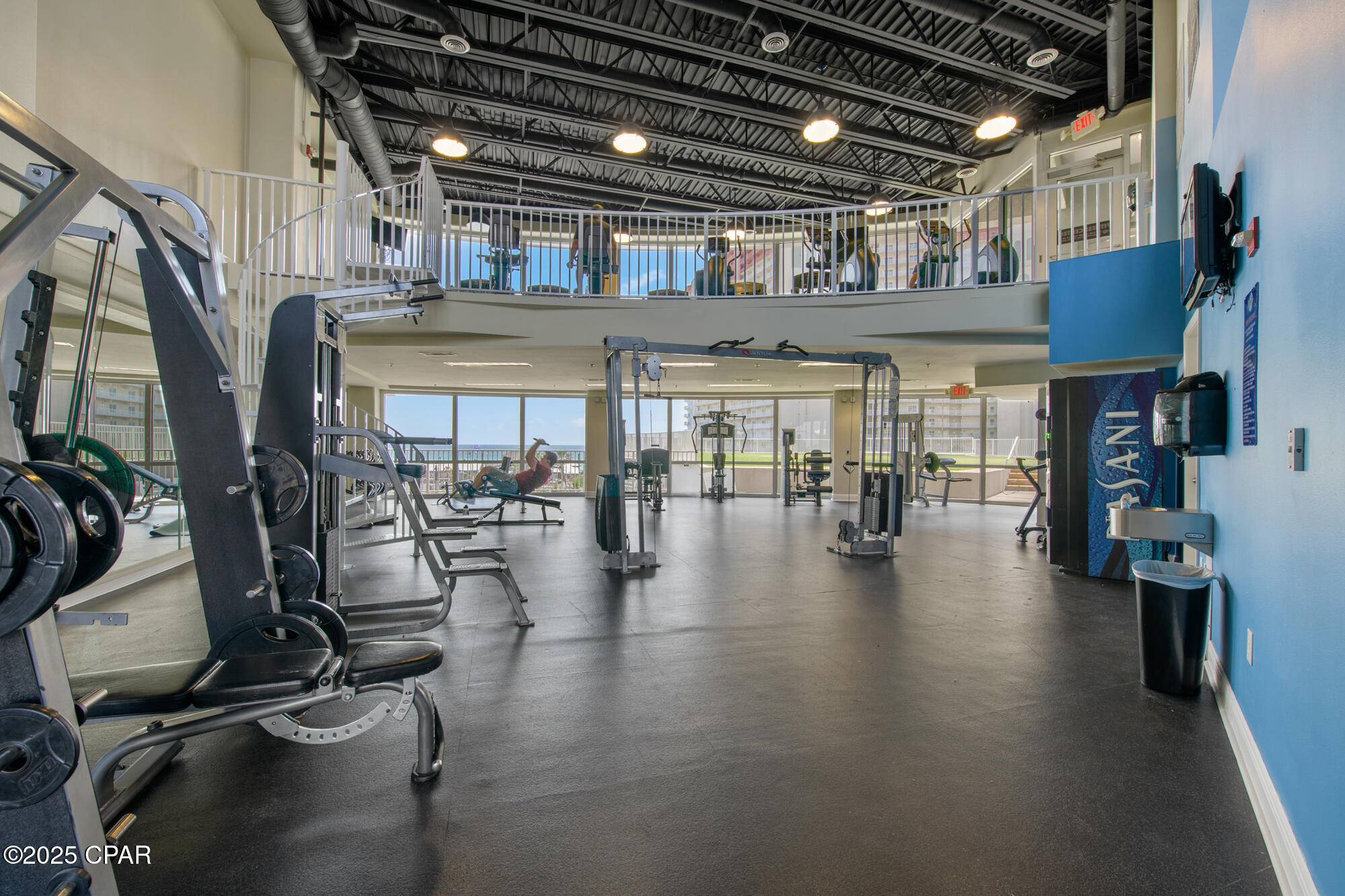 Image 33 For 9902 Thomas Drive 1828