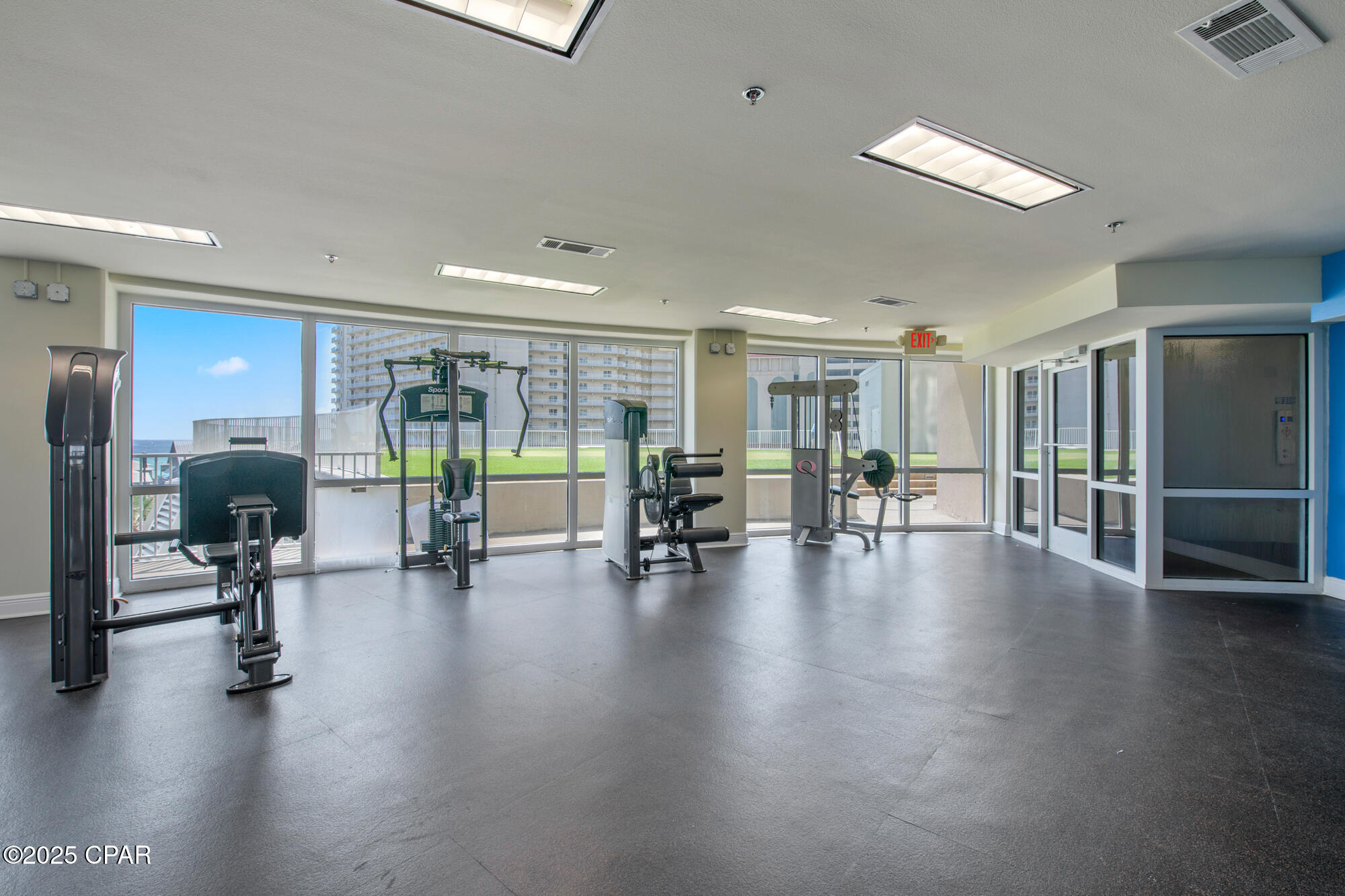 Image 36 For 9902 Thomas Drive 1828