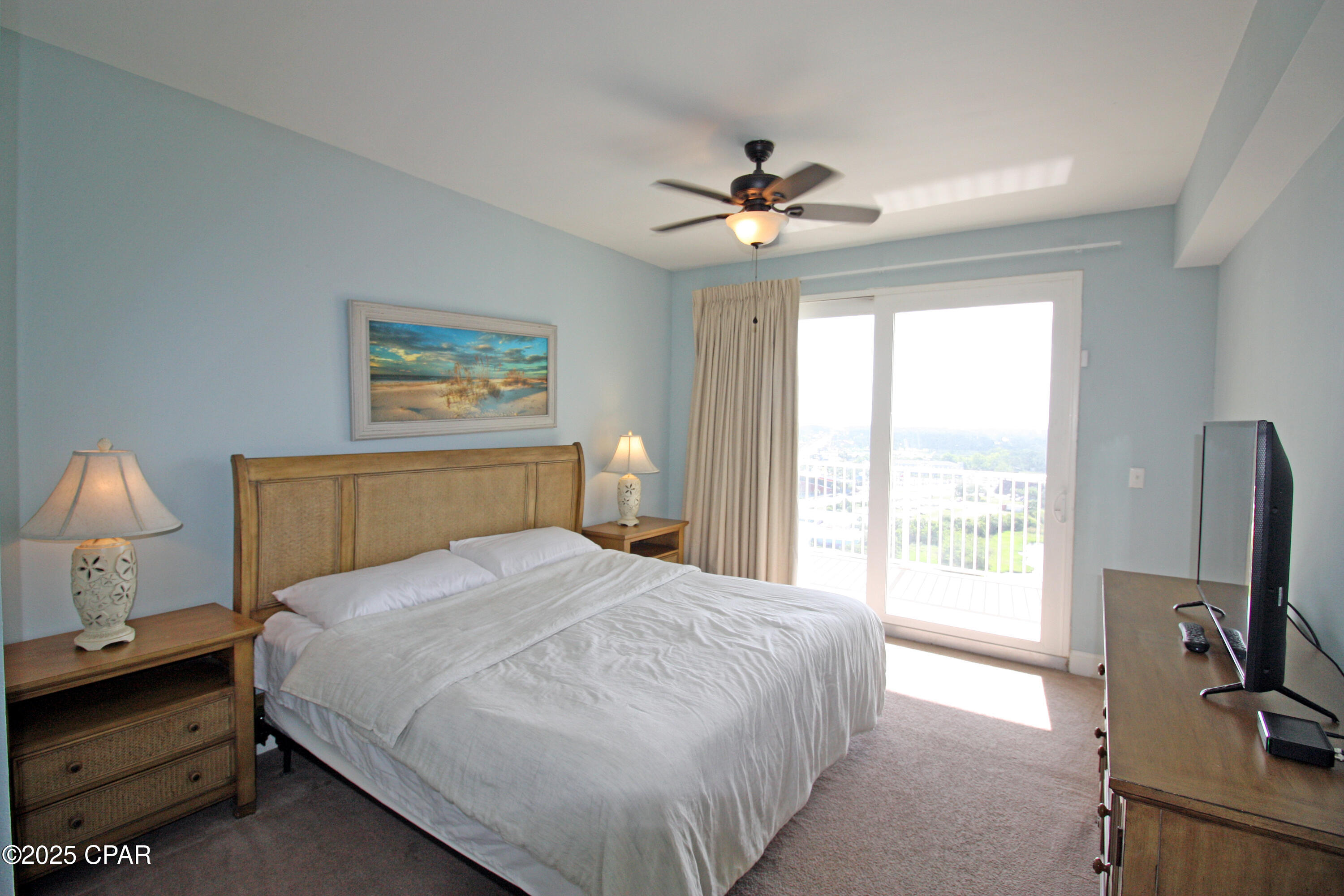 Image 4 For 9902 Thomas Drive 1828