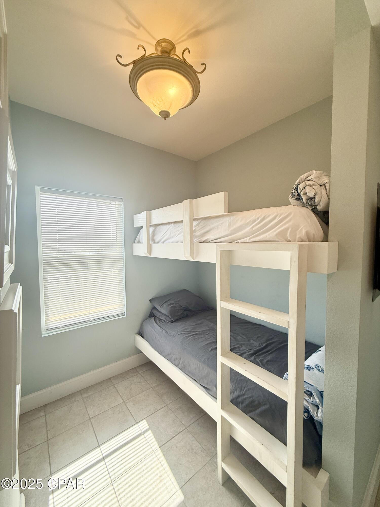 Image 8 For 9902 Thomas Drive 1828