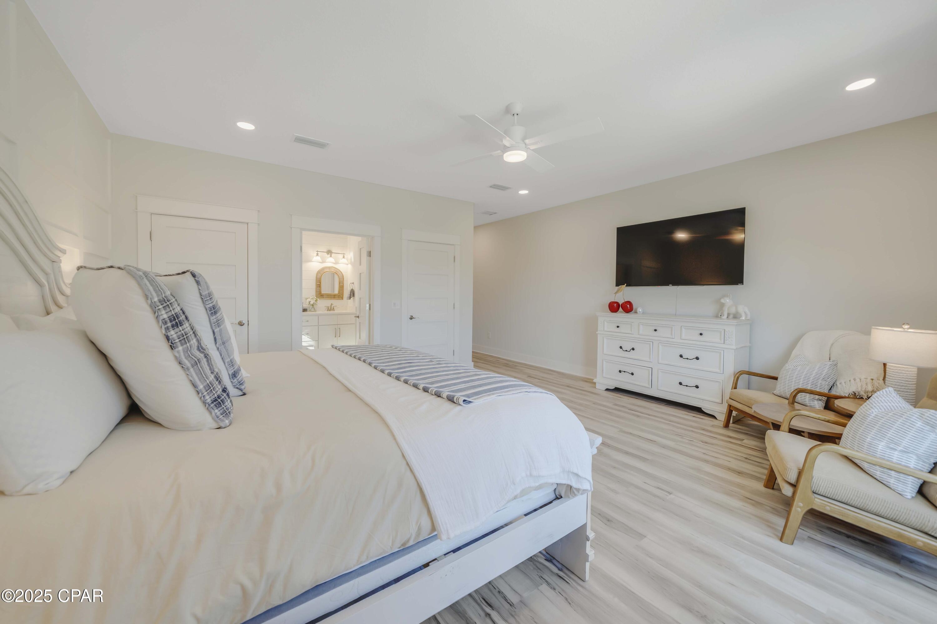 Image 15 For 309 Paridiso Place A