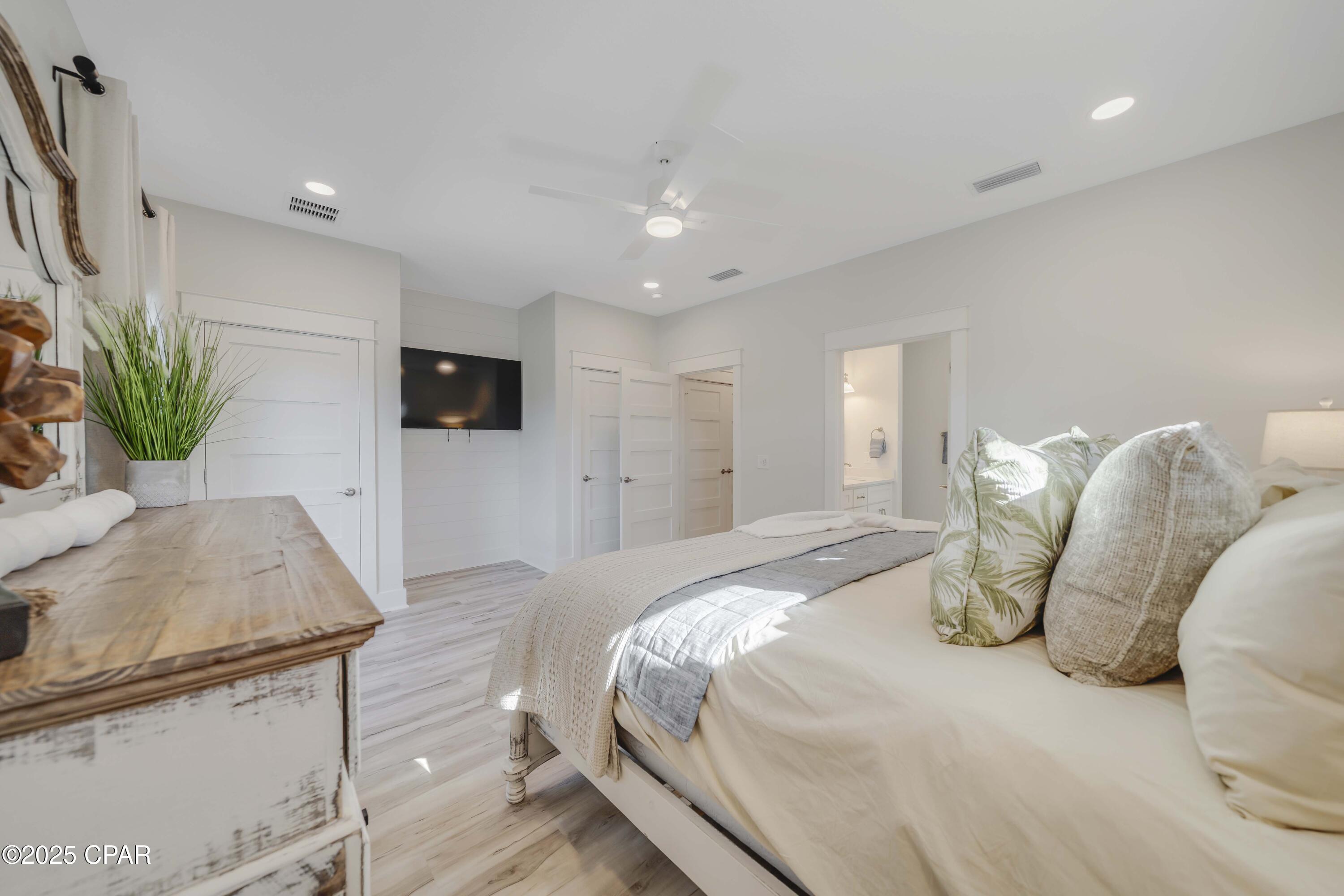 Image 31 For 309 Paridiso Place A