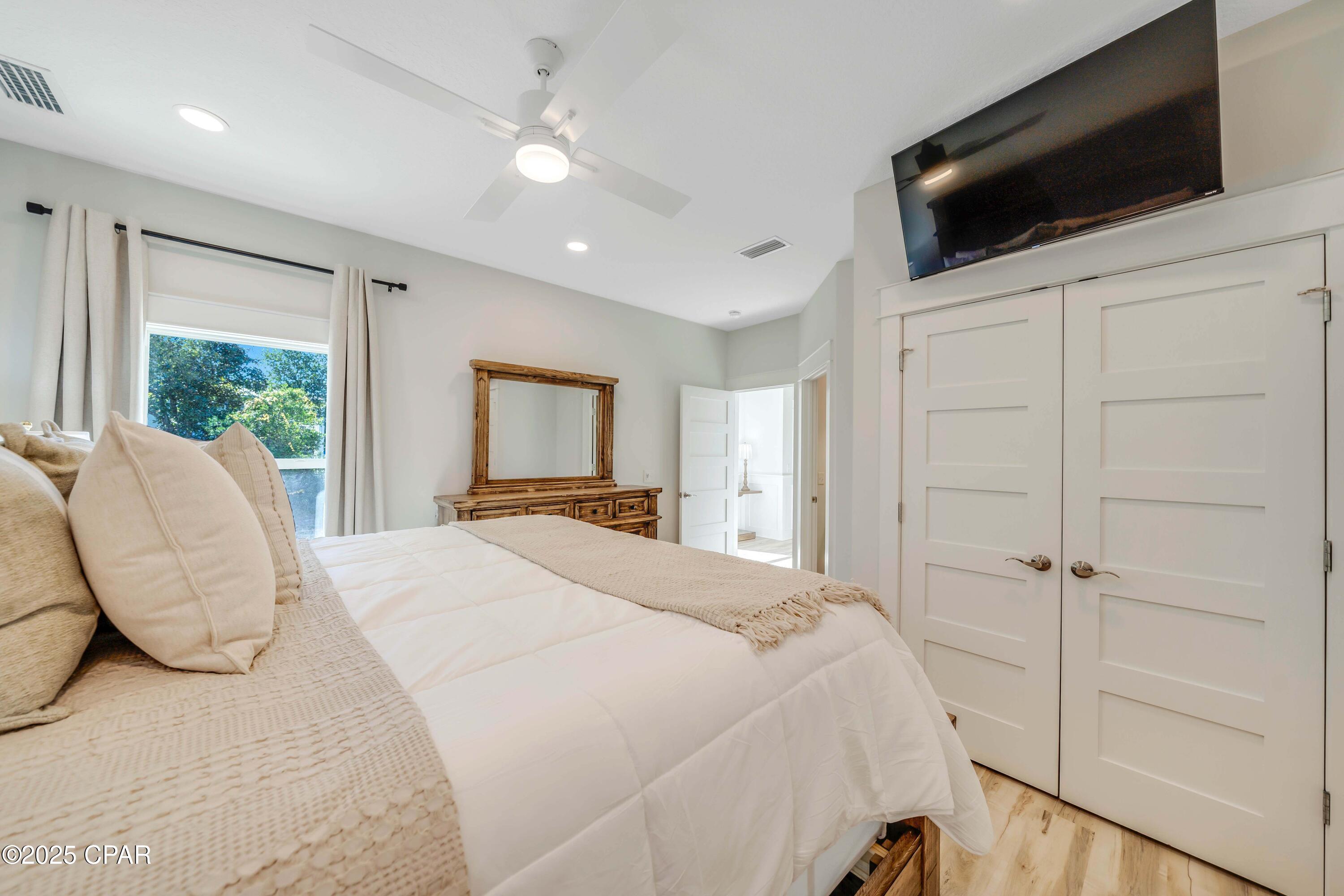 Image 46 For 309 Paridiso Place A