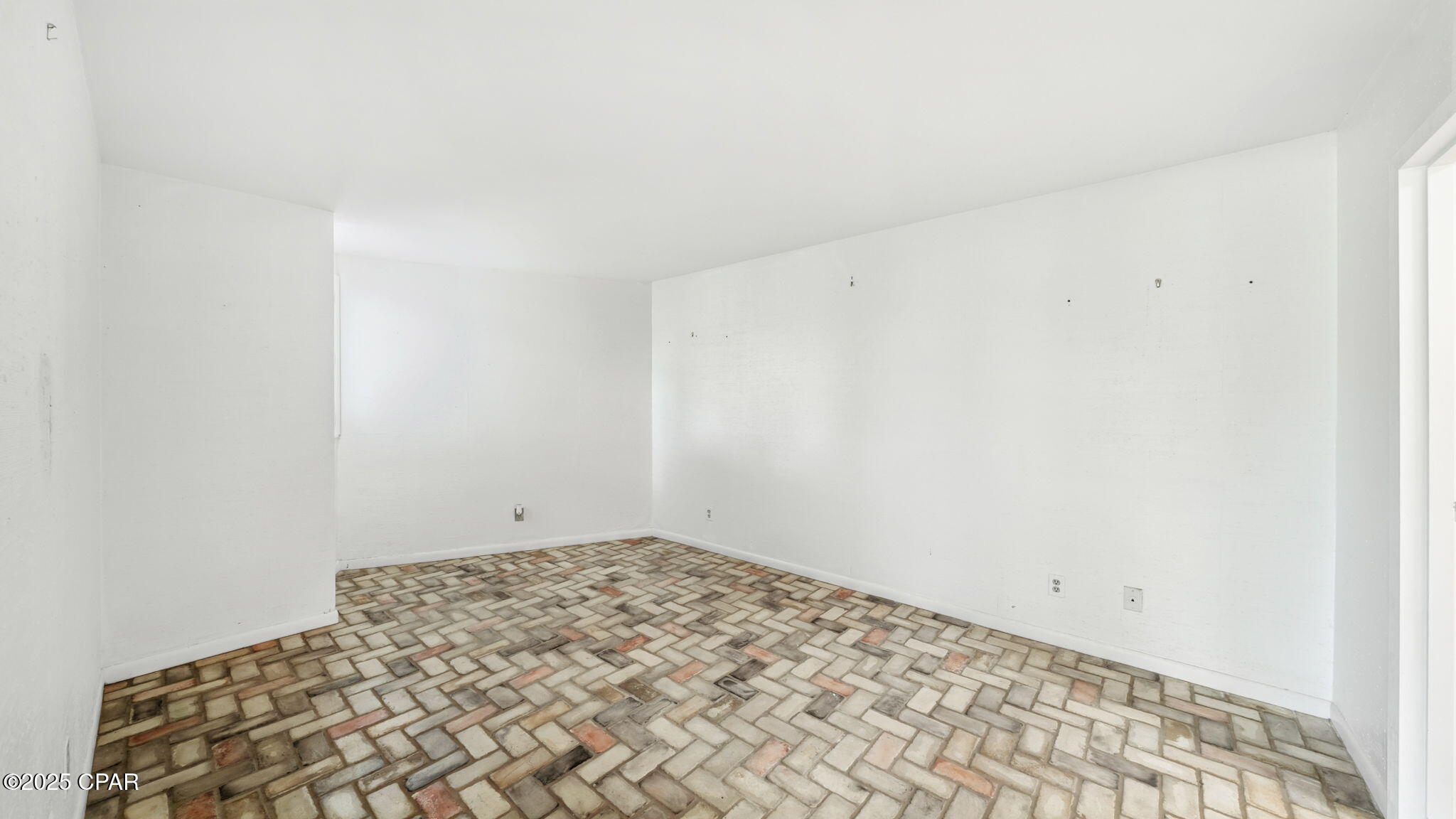 Image 12 For 4725 Bay Point Road 166